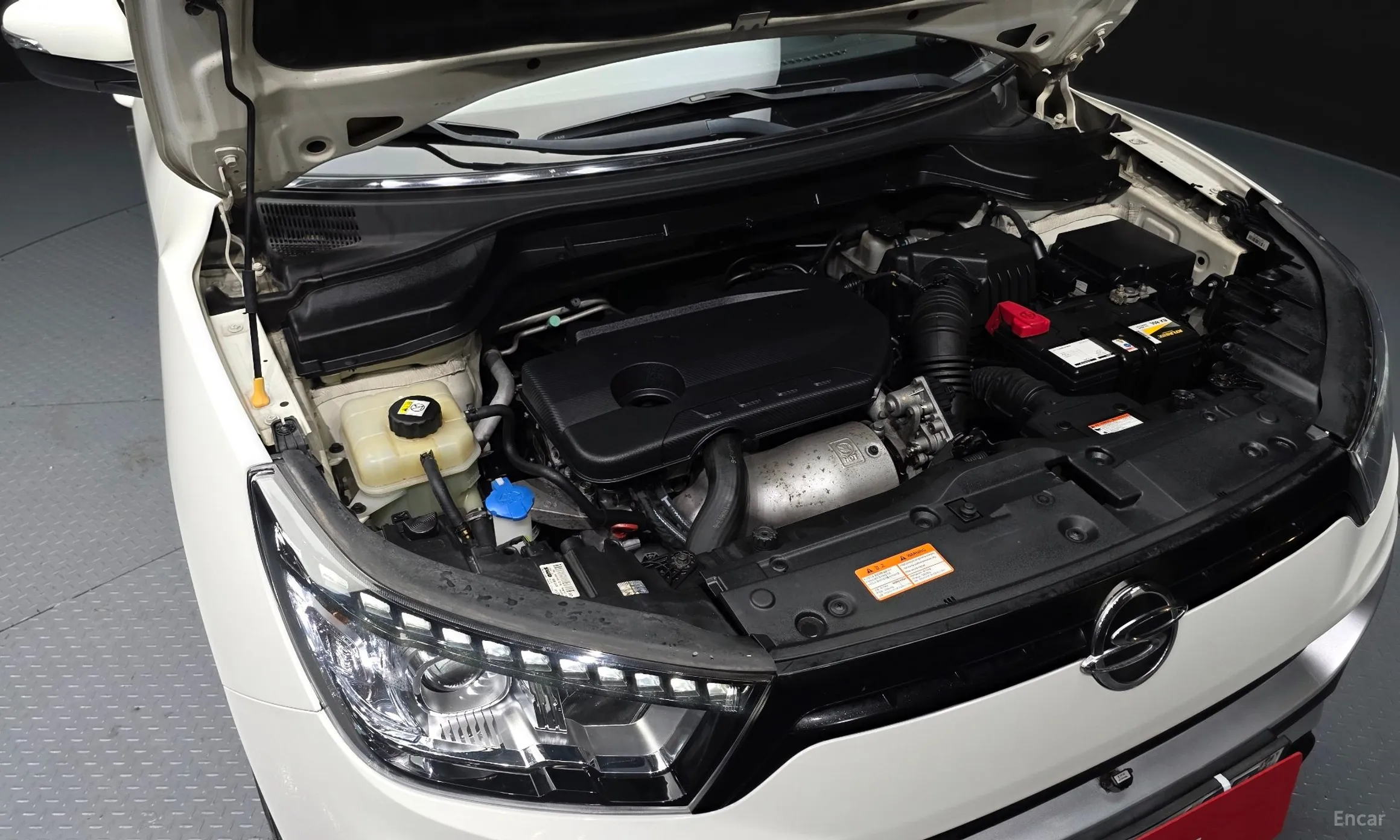KG Mobility (SsangYong) Tivoli Air превью 6