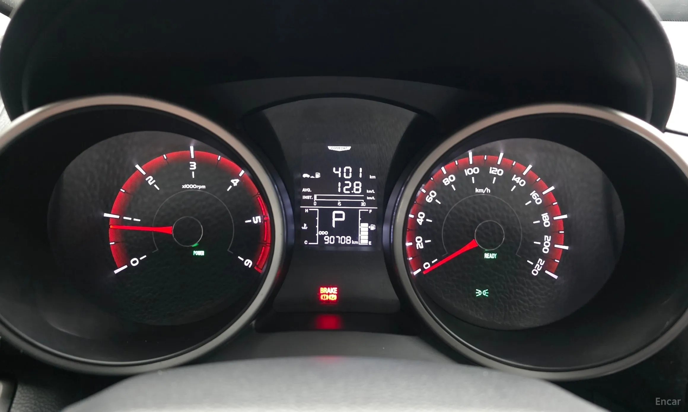 KG Mobility (SsangYong) Tivoli Air превью 8
