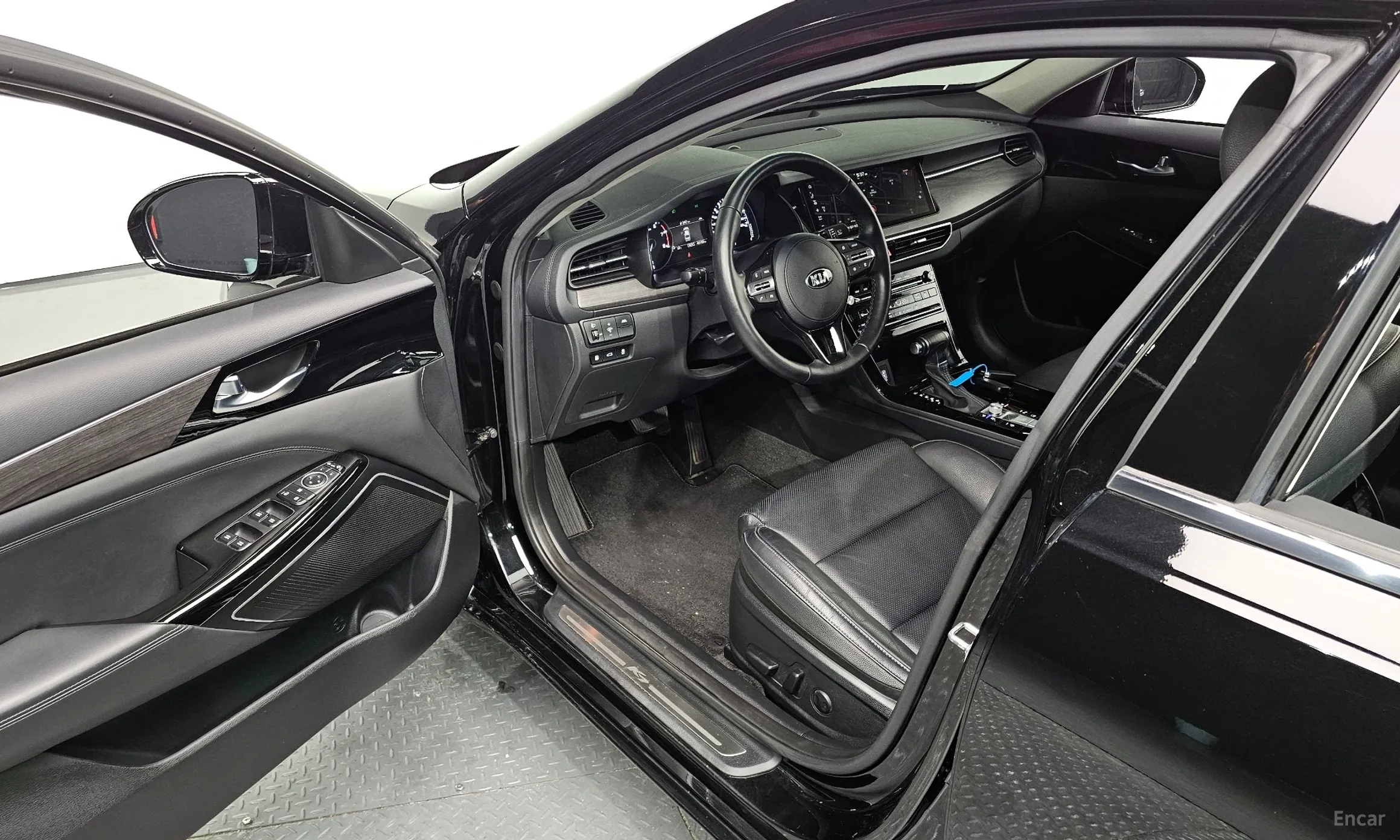 Kia K7 Premier превью 11