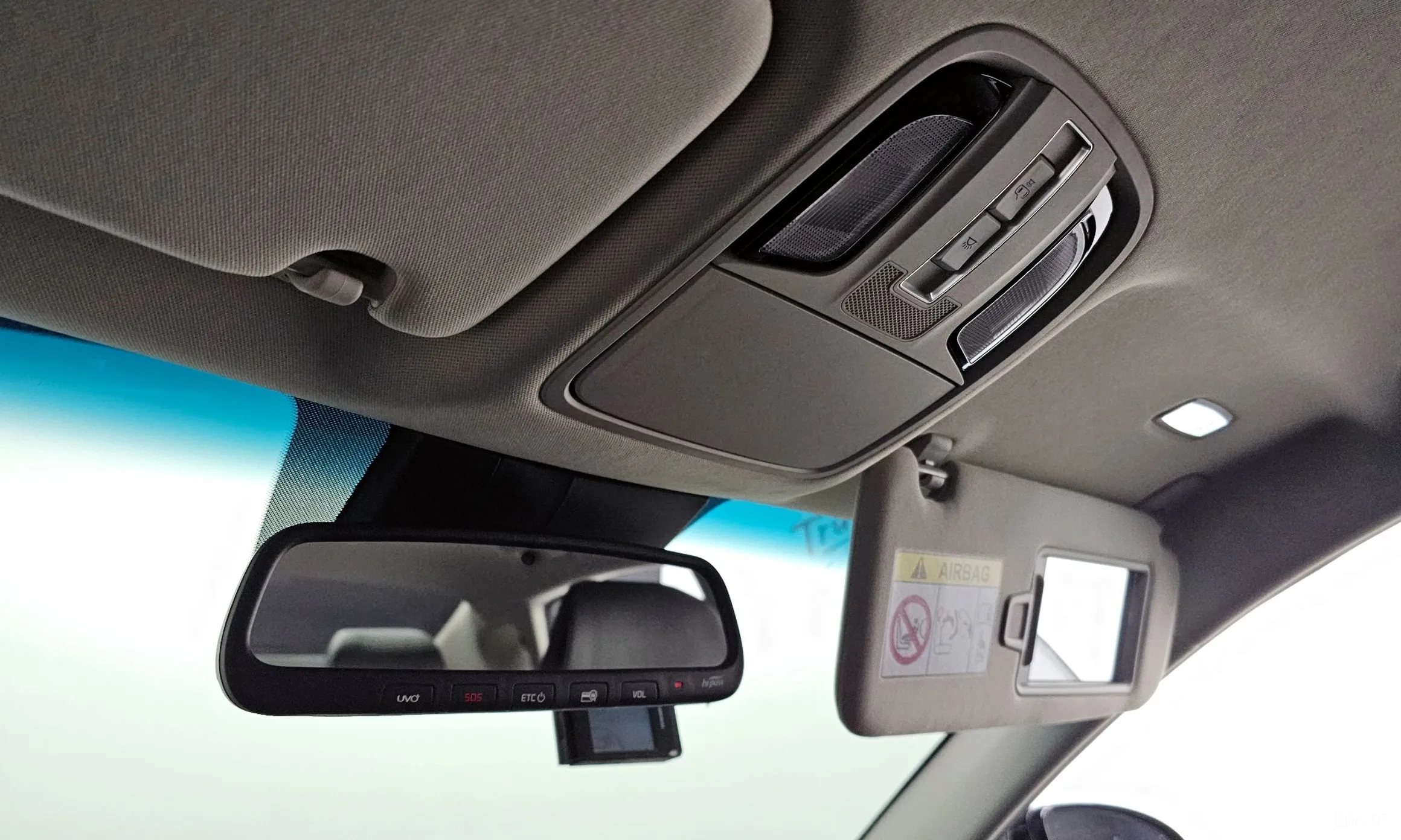 Kia K7 Premier превью 18
