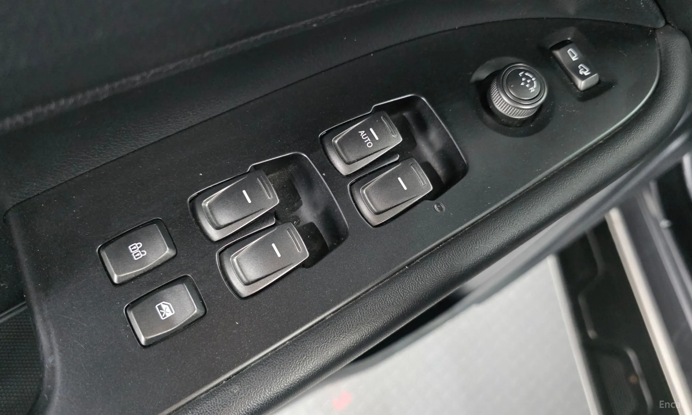 KG Mobility (SsangYong) Rexton Sports превью 12