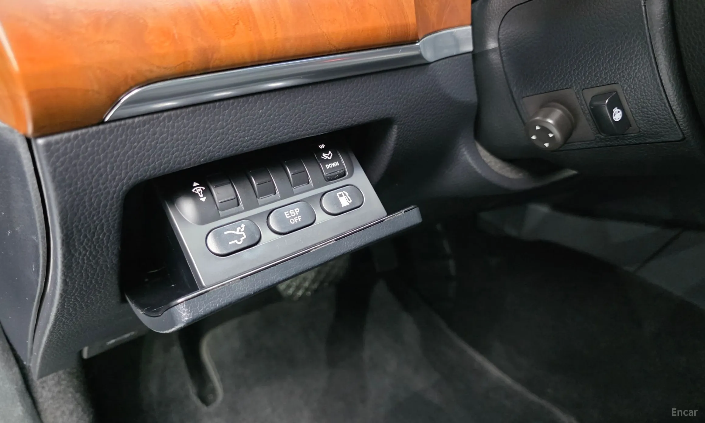 KG Mobility (SsangYong) Chairman W превью 13