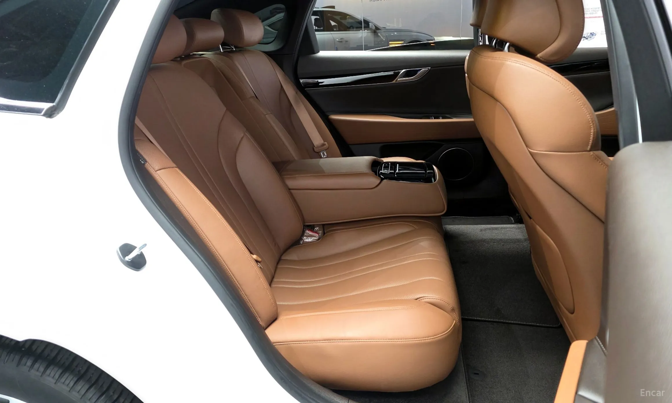 Genesis G80 (RG3) превью 12