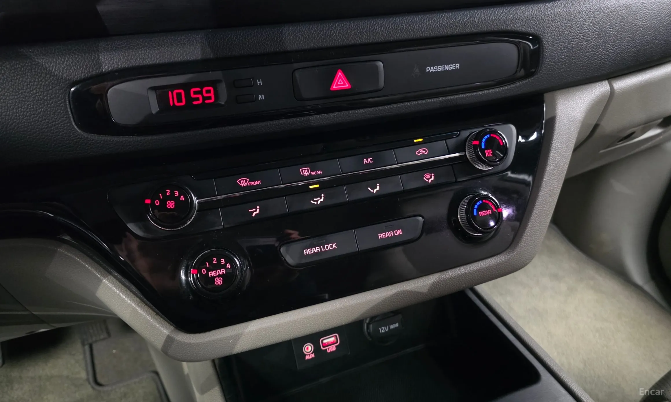 Kia Carnival превью 16