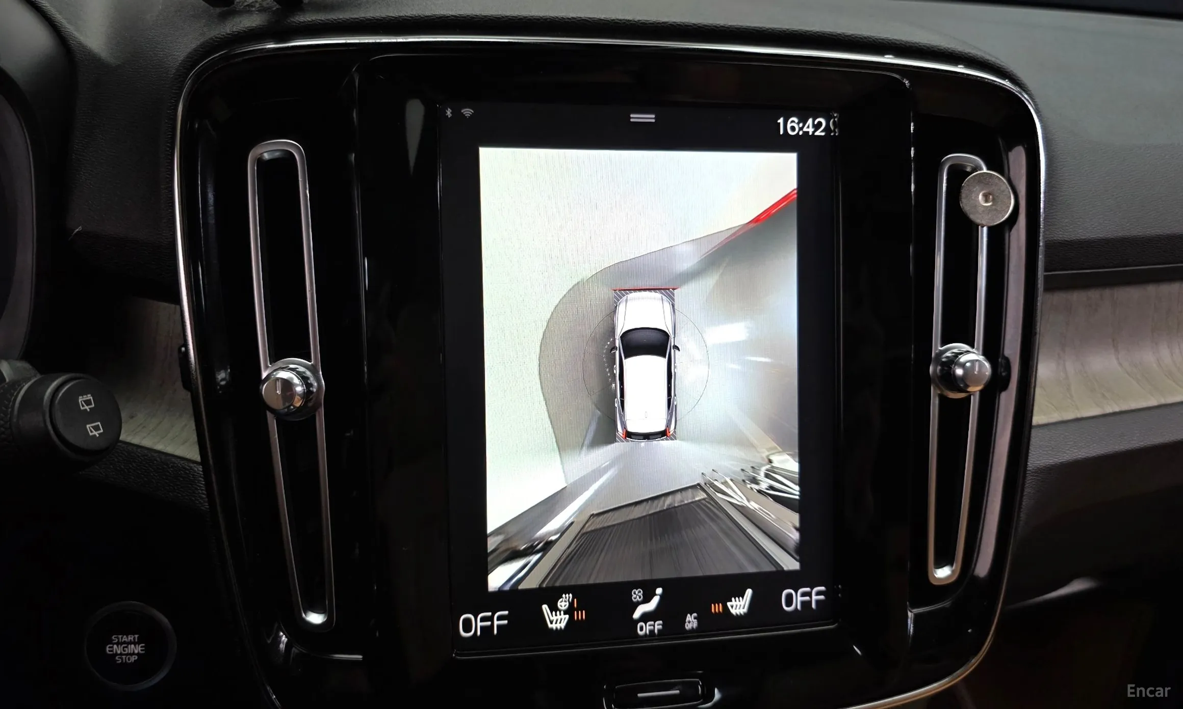 Volvo XC40 превью 15