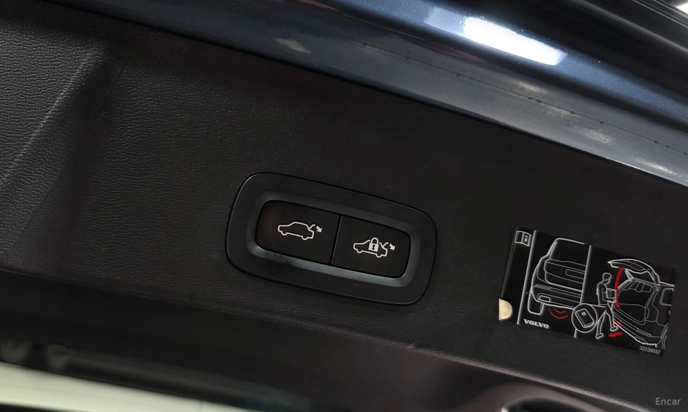 Volvo XC40 превью 19