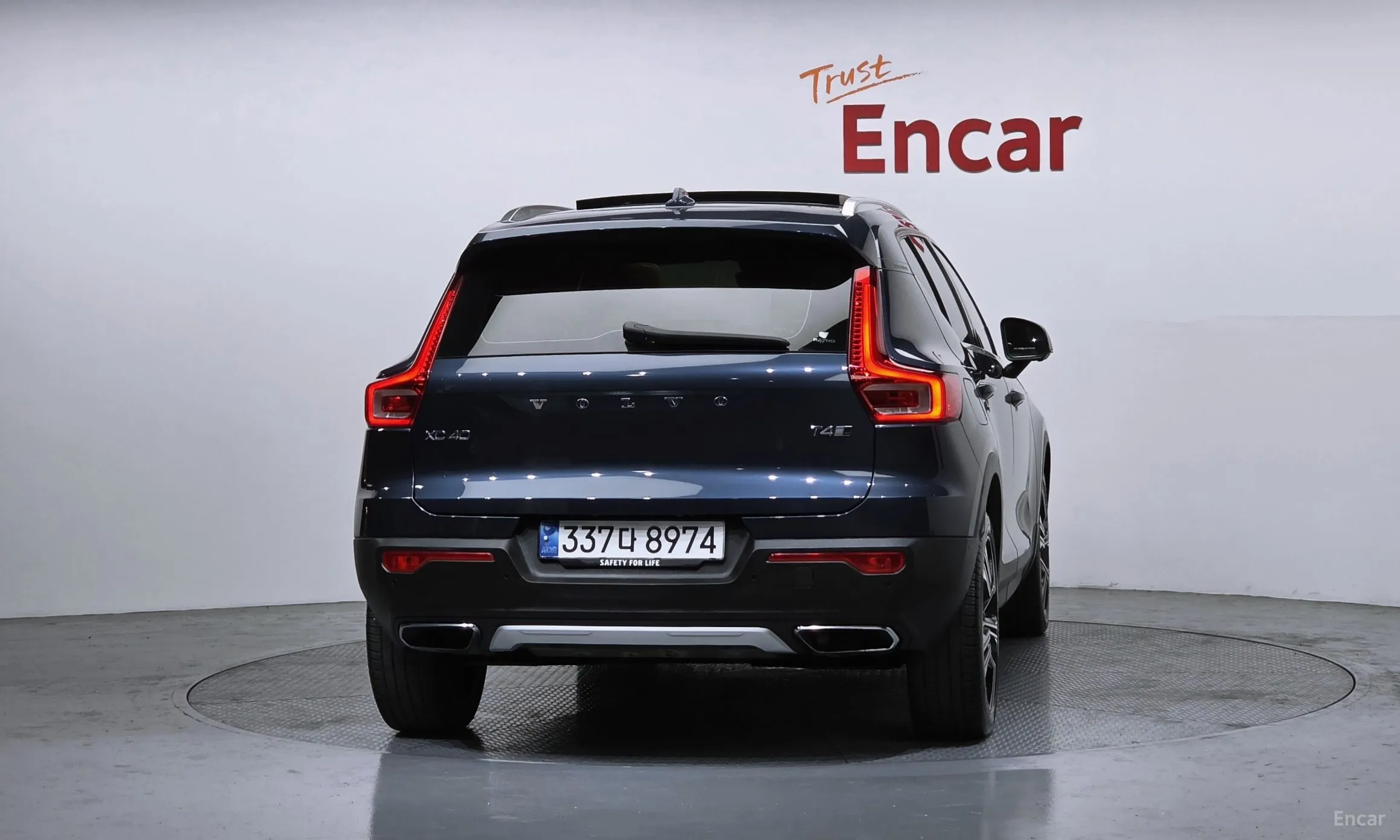 Volvo XC40 превью 4