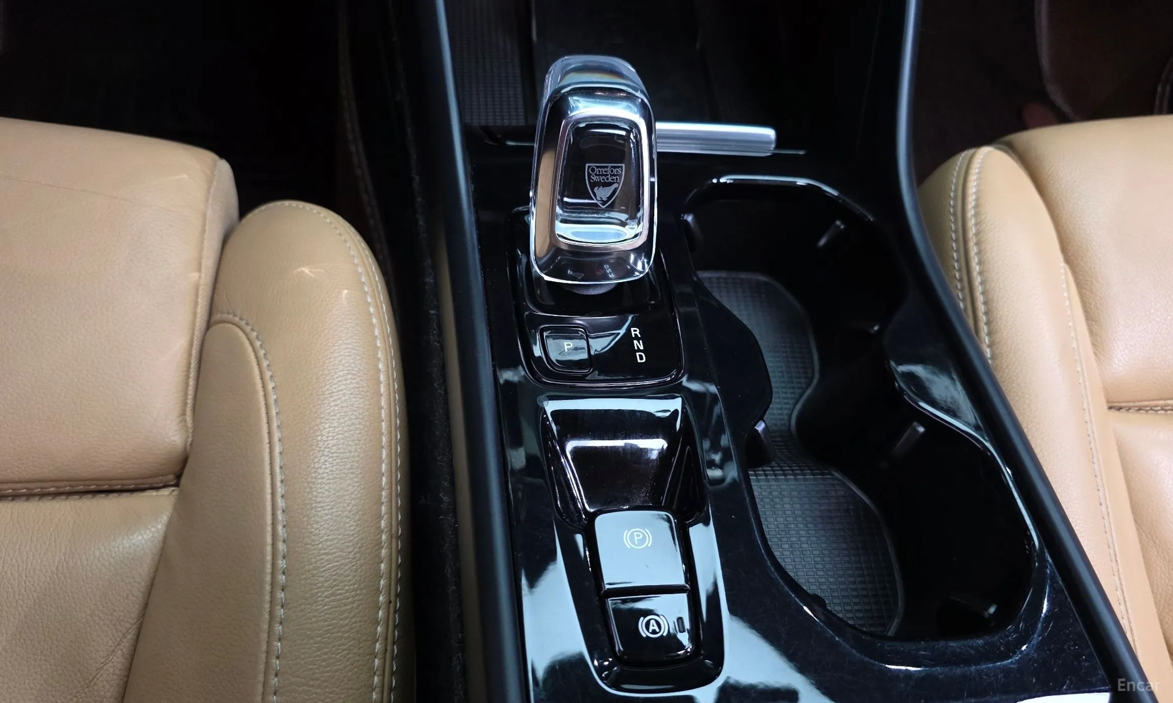 Volvo XC40 превью 9
