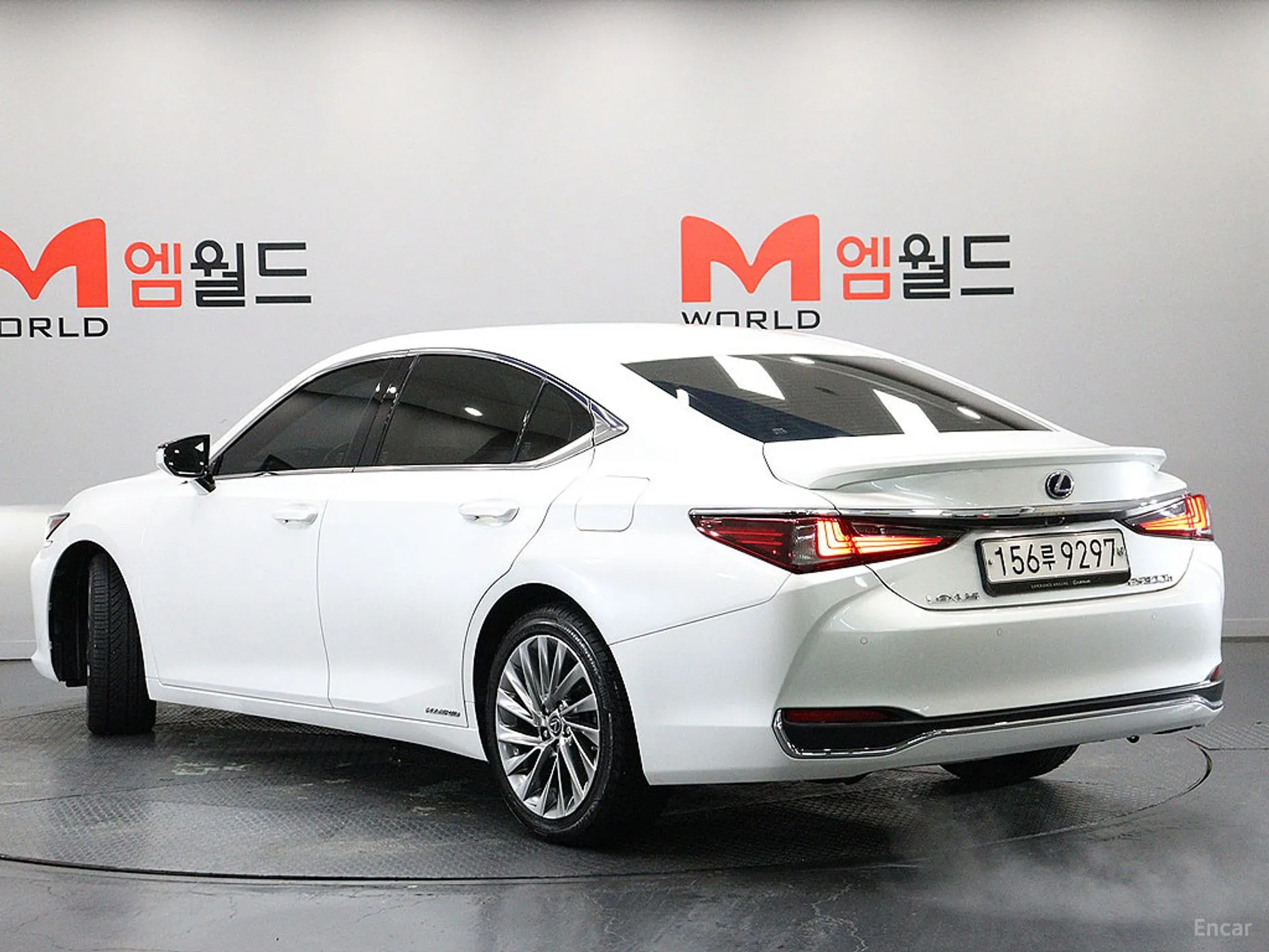 Lexus ES300h 7th Generation превью 4