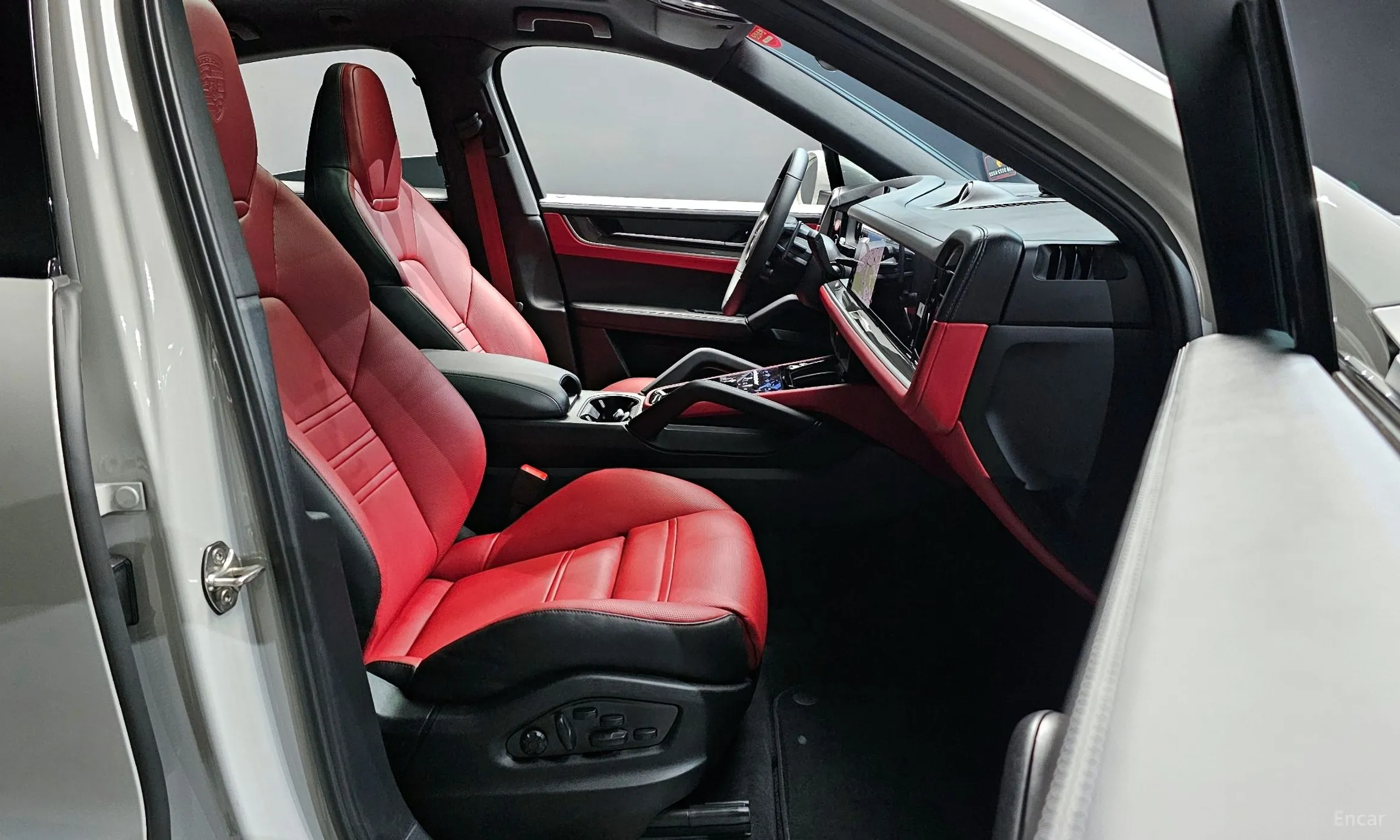 Porsche Cayenne (PO536) превью 10