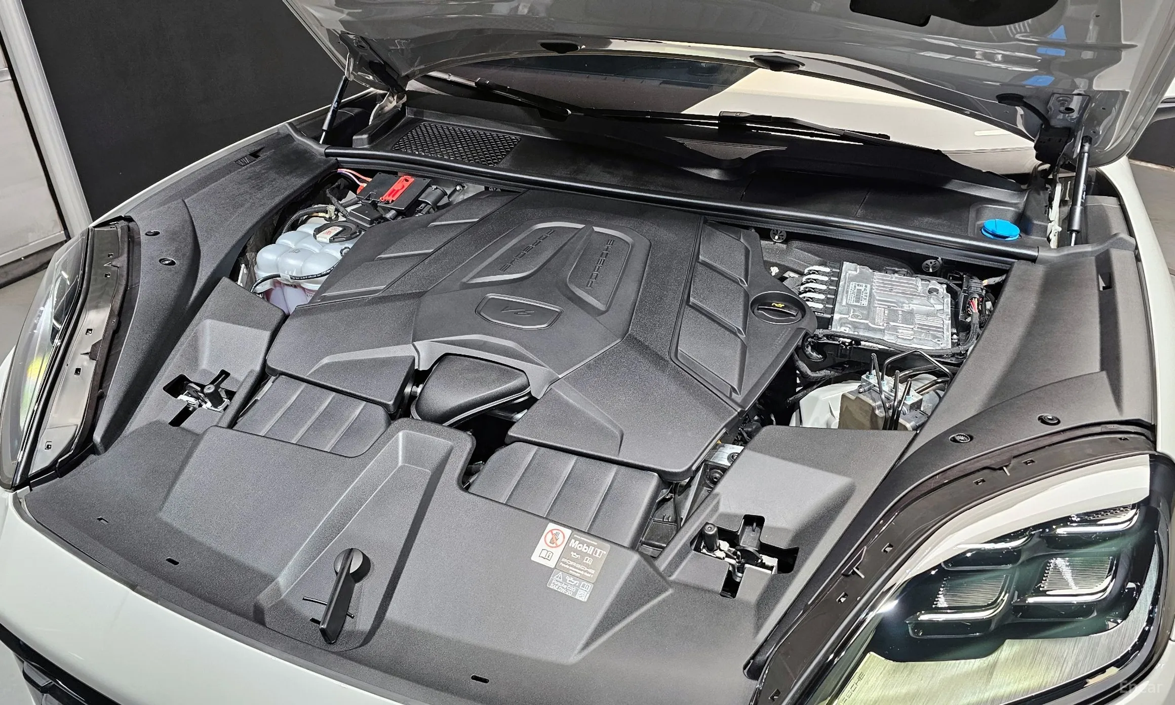 Porsche Cayenne (PO536) превью 6