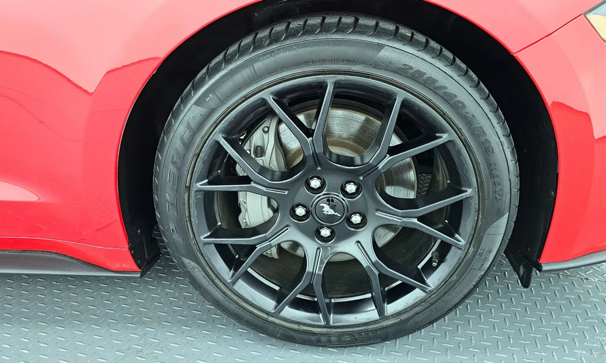 Ford Mustang превью 5
