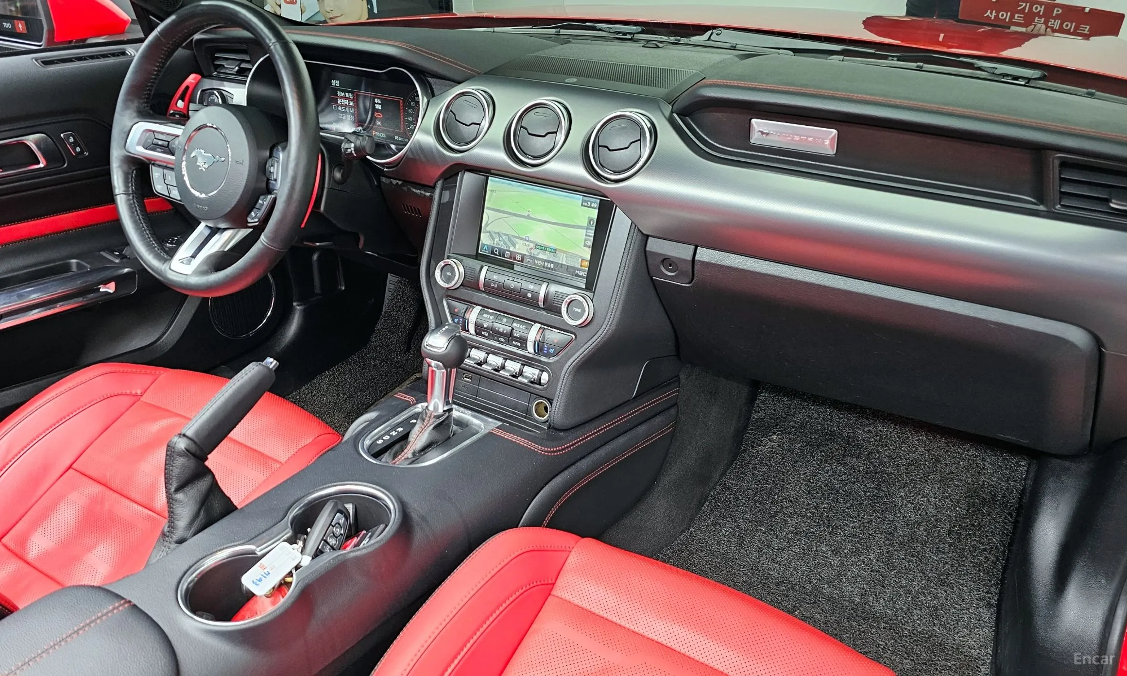 Ford Mustang превью 7