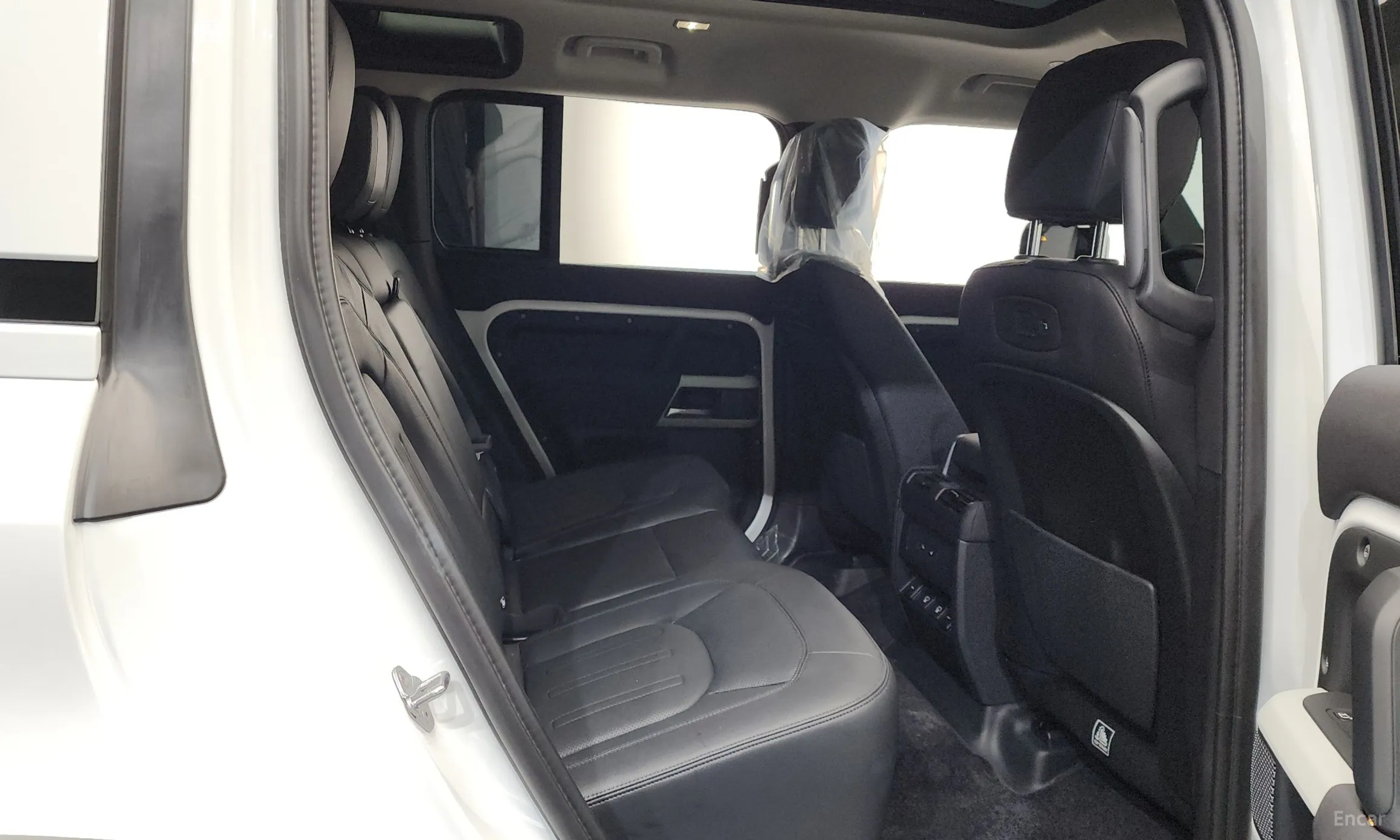 Land Rover Defender (L663) превью 12