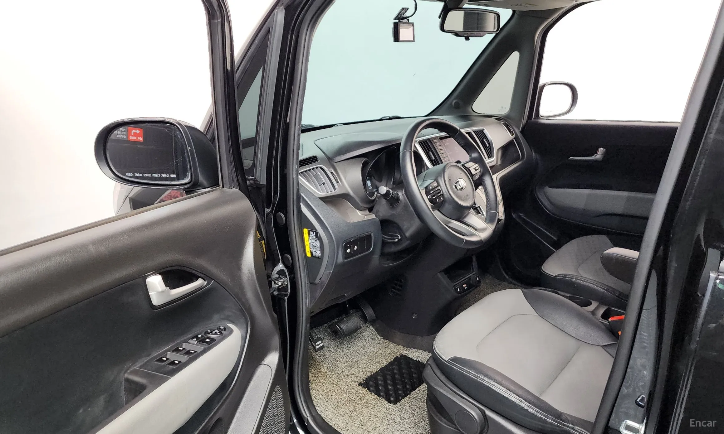 Kia Ray превью 10