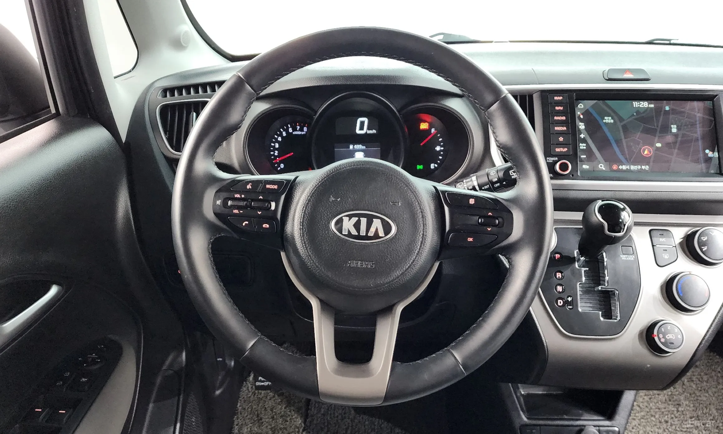 Kia Ray превью 13