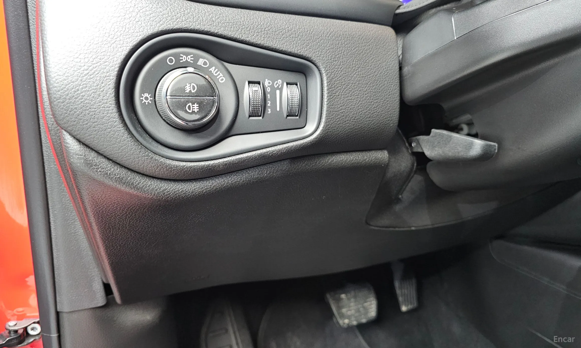 Jeep Renegade превью 18
