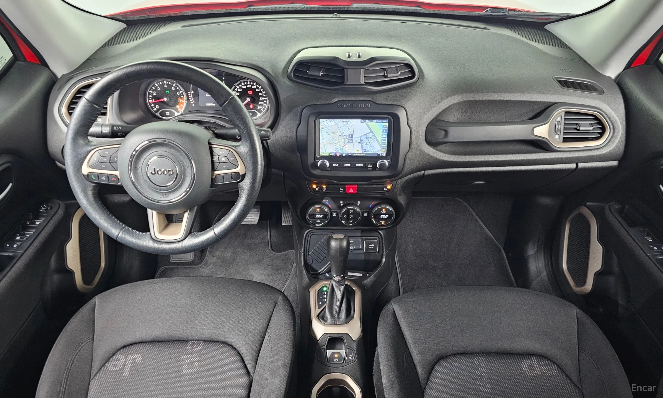 Jeep Renegade превью 7