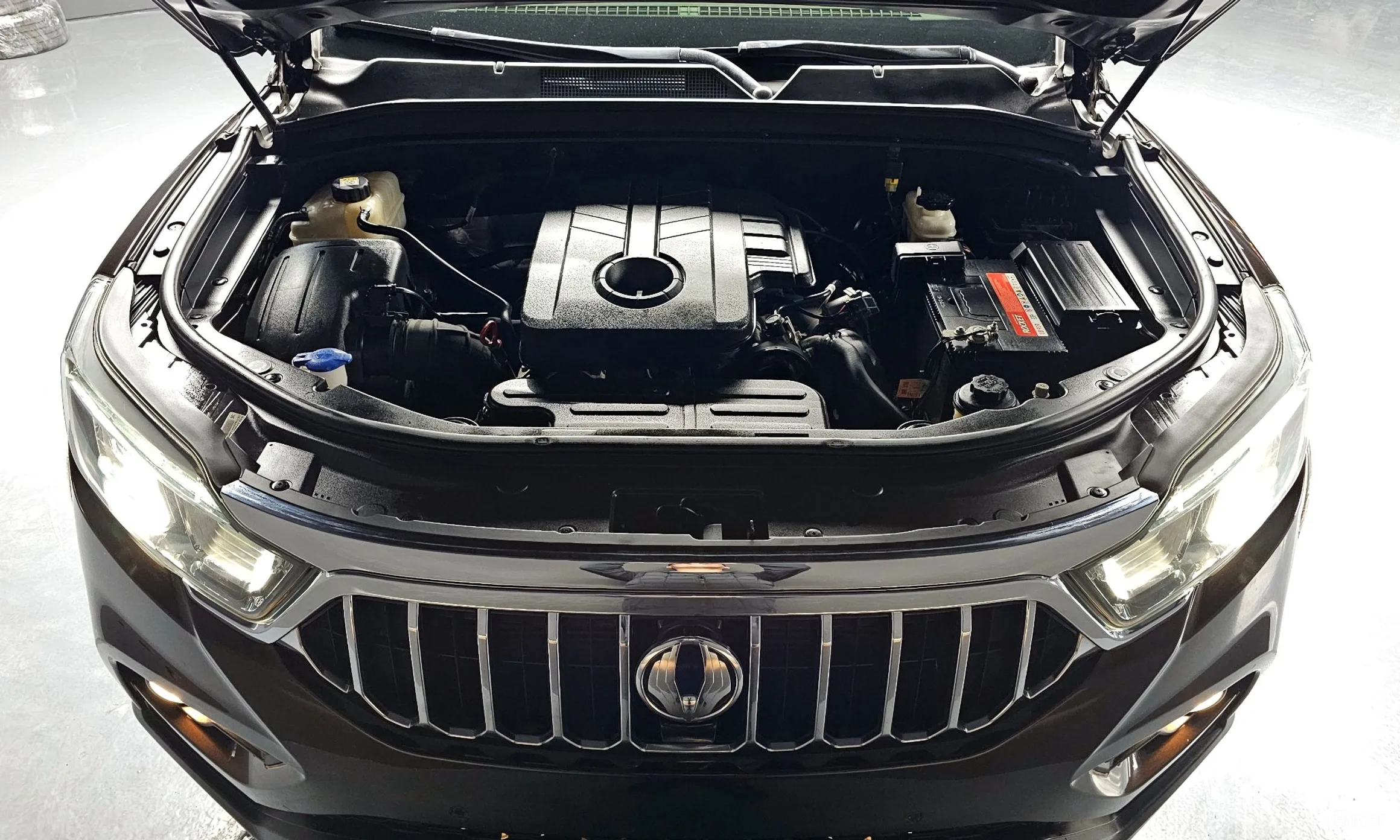 KG Mobility (SsangYong) Rexton Sports превью 6