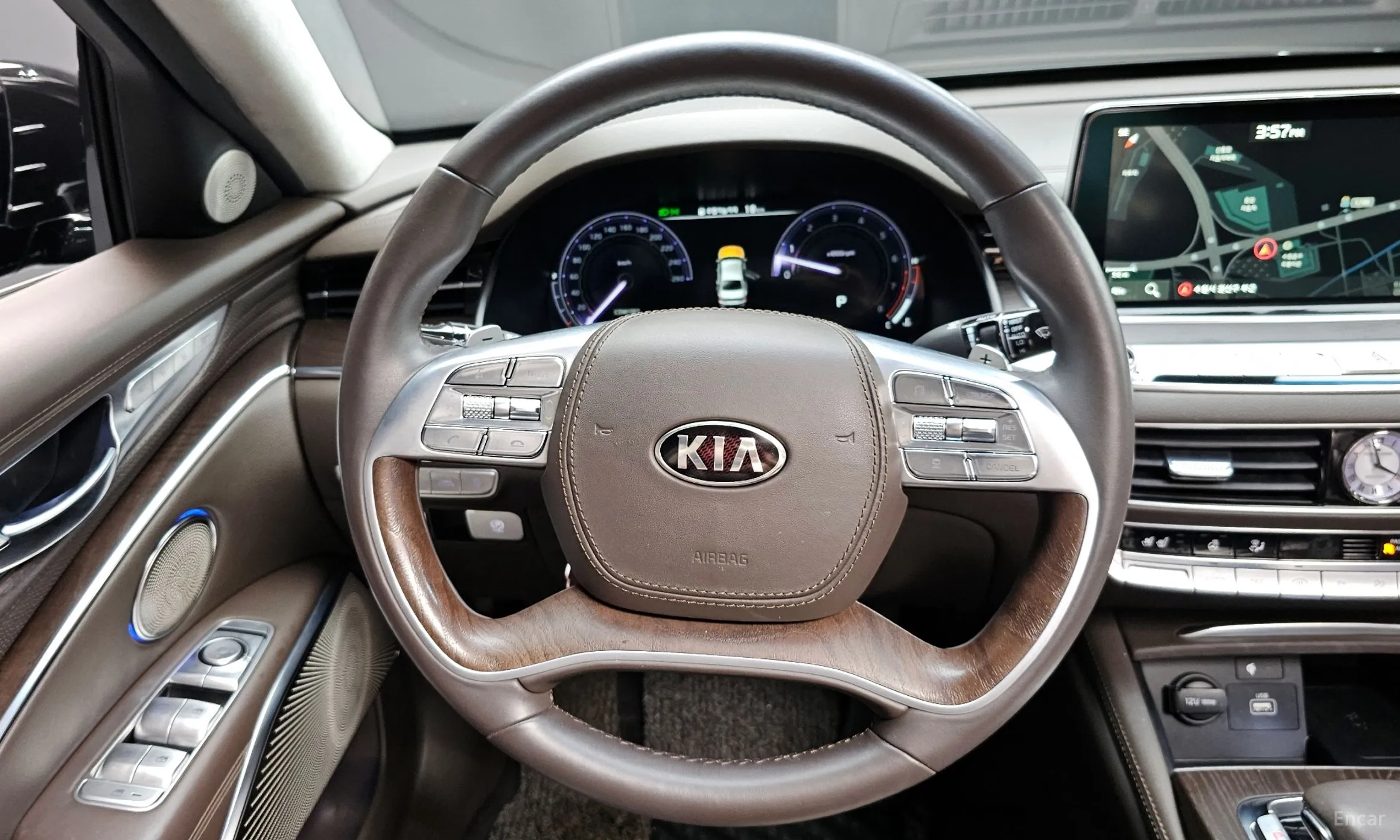 Kia K9 превью 13