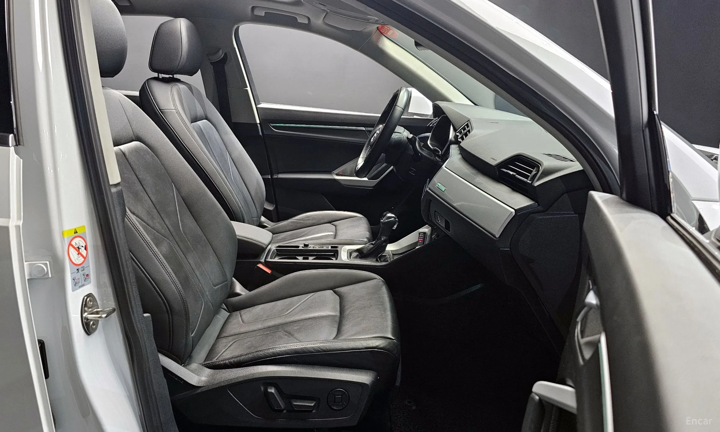 Audi Q3 (F3) превью 10