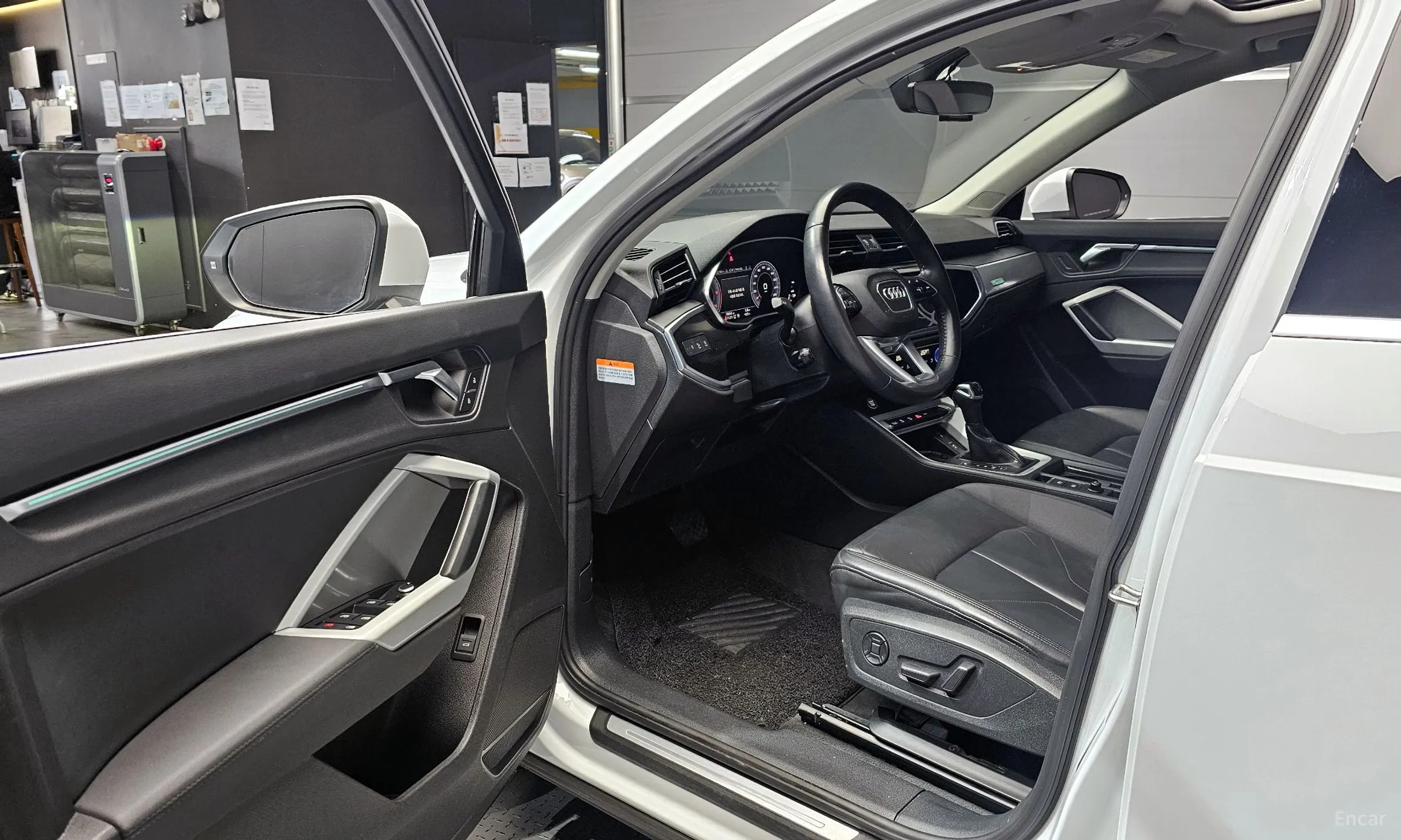Audi Q3 (F3) превью 11