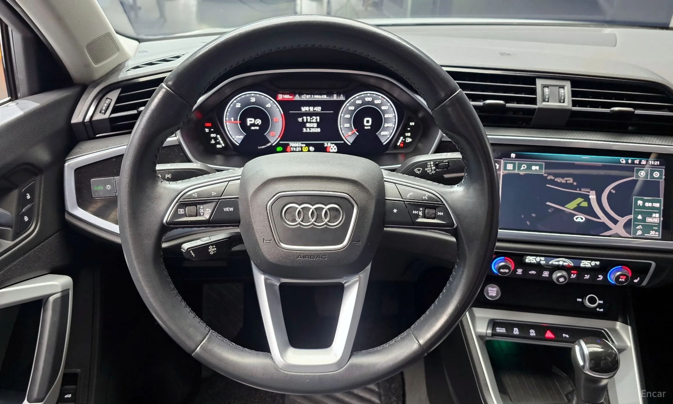 Audi Q3 (F3) превью 13