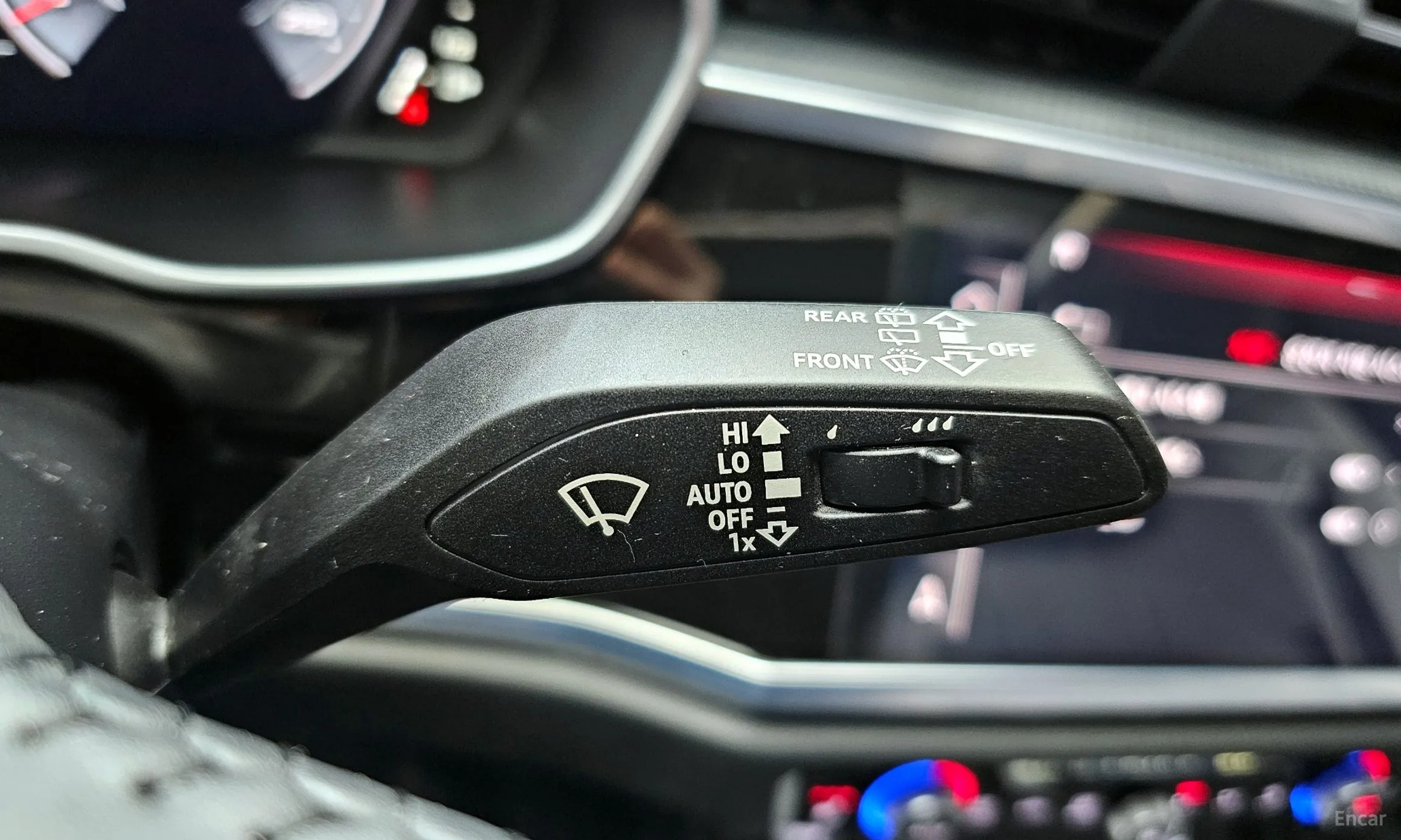 Audi Q3 (F3) превью 16