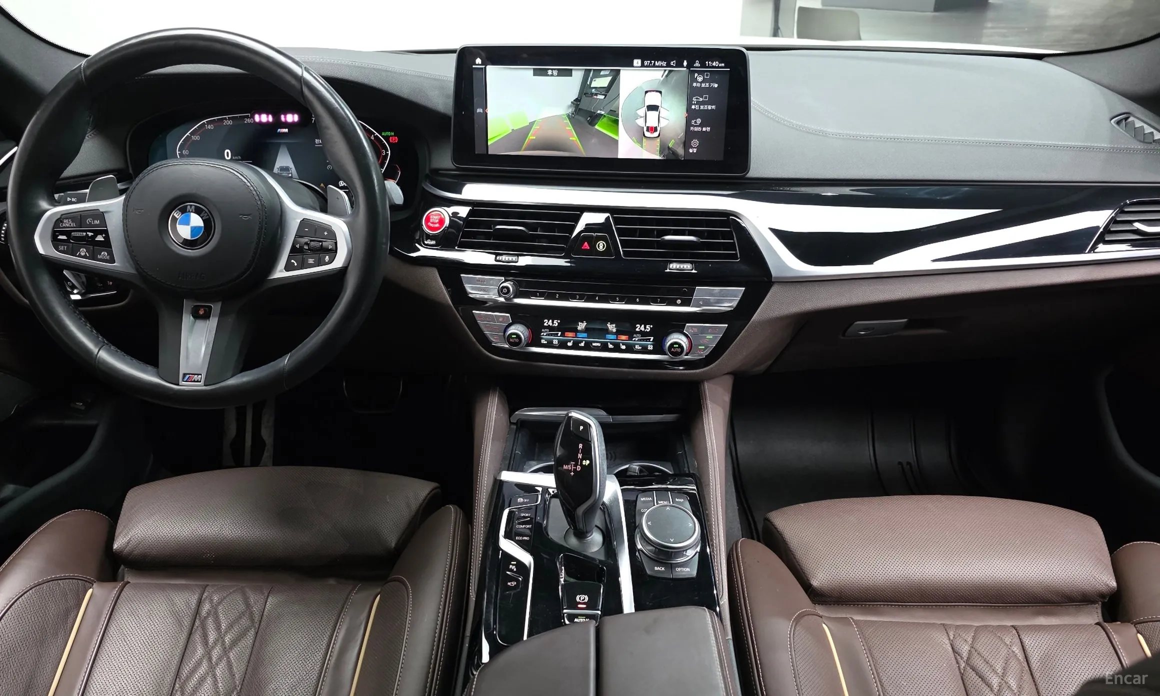 BMW 5 Series (G30) превью 7