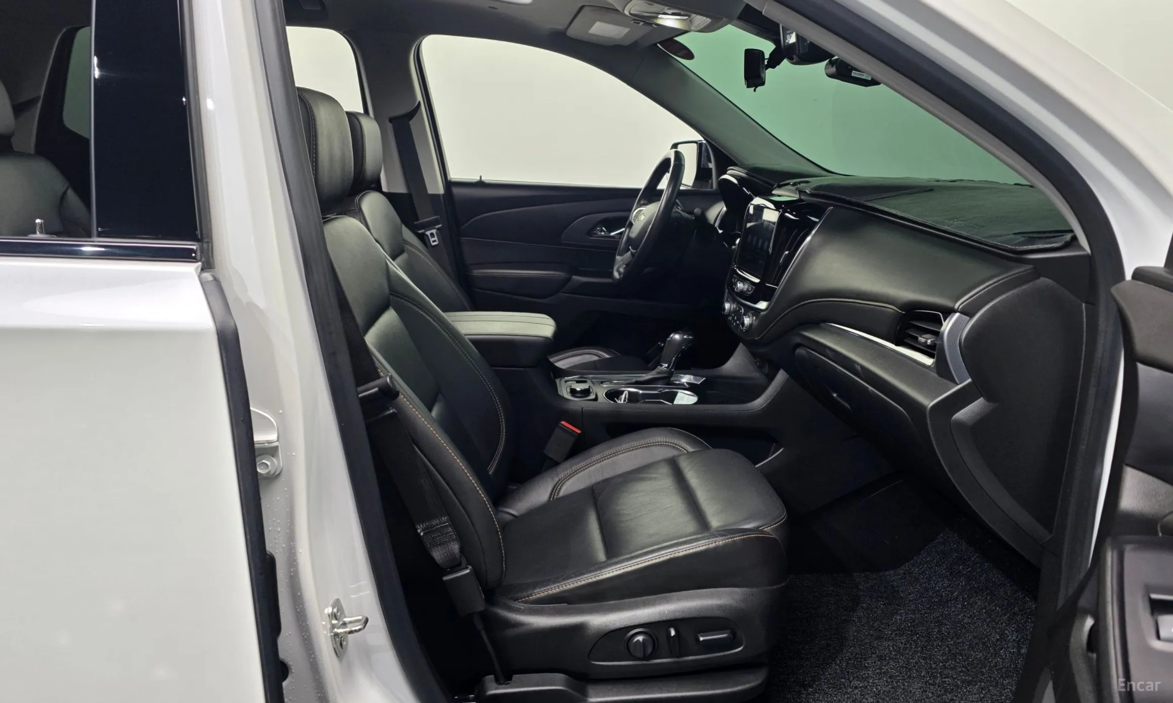 Chevrolet (GM Daewoo) Traverse превью 11