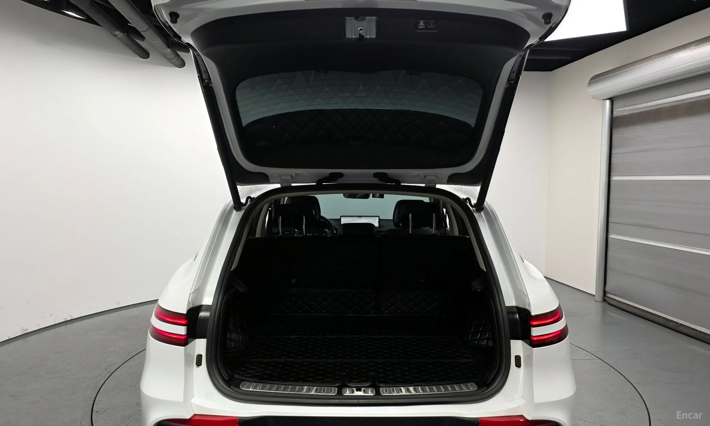 Genesis GV70 превью 20