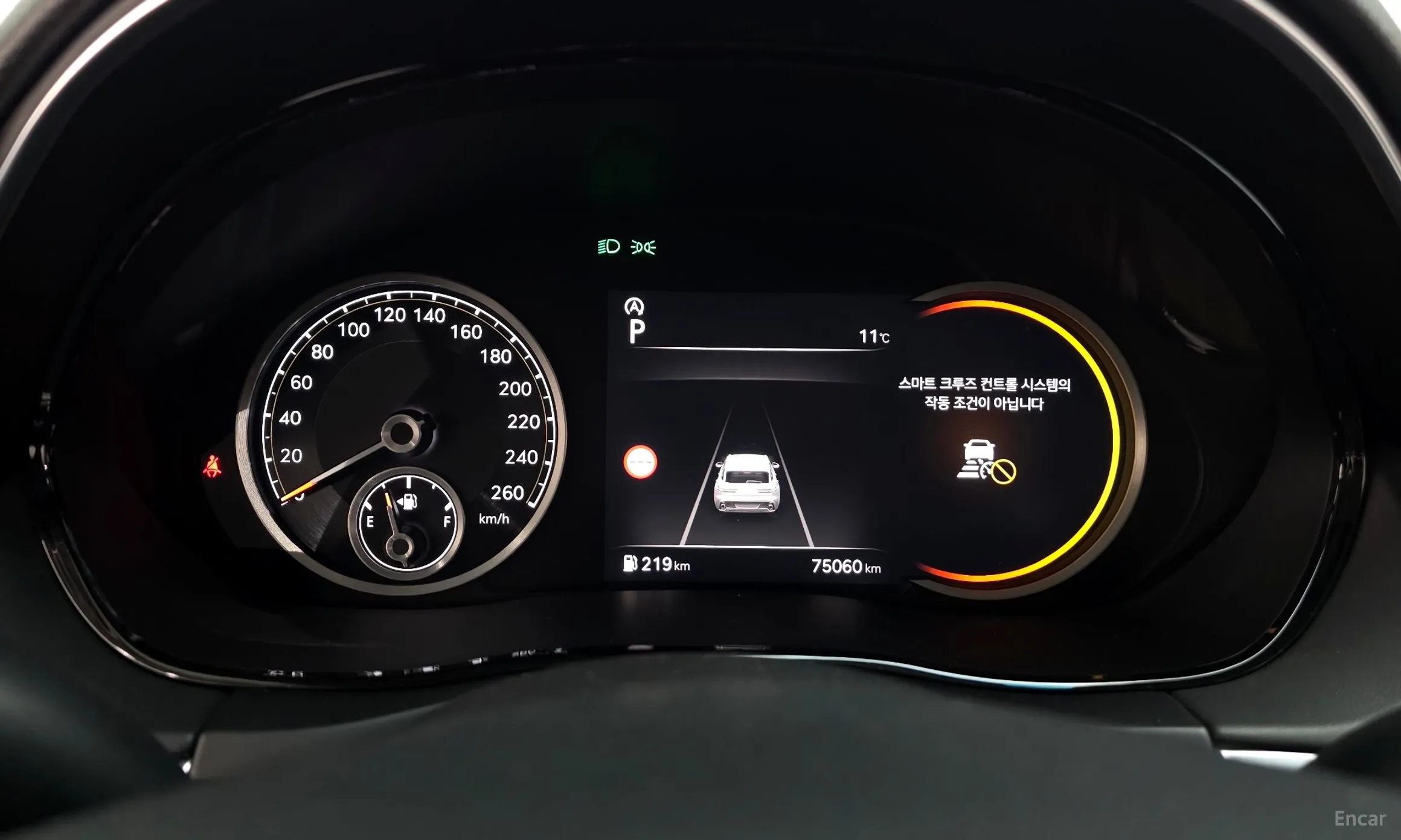 Genesis GV70 превью 8