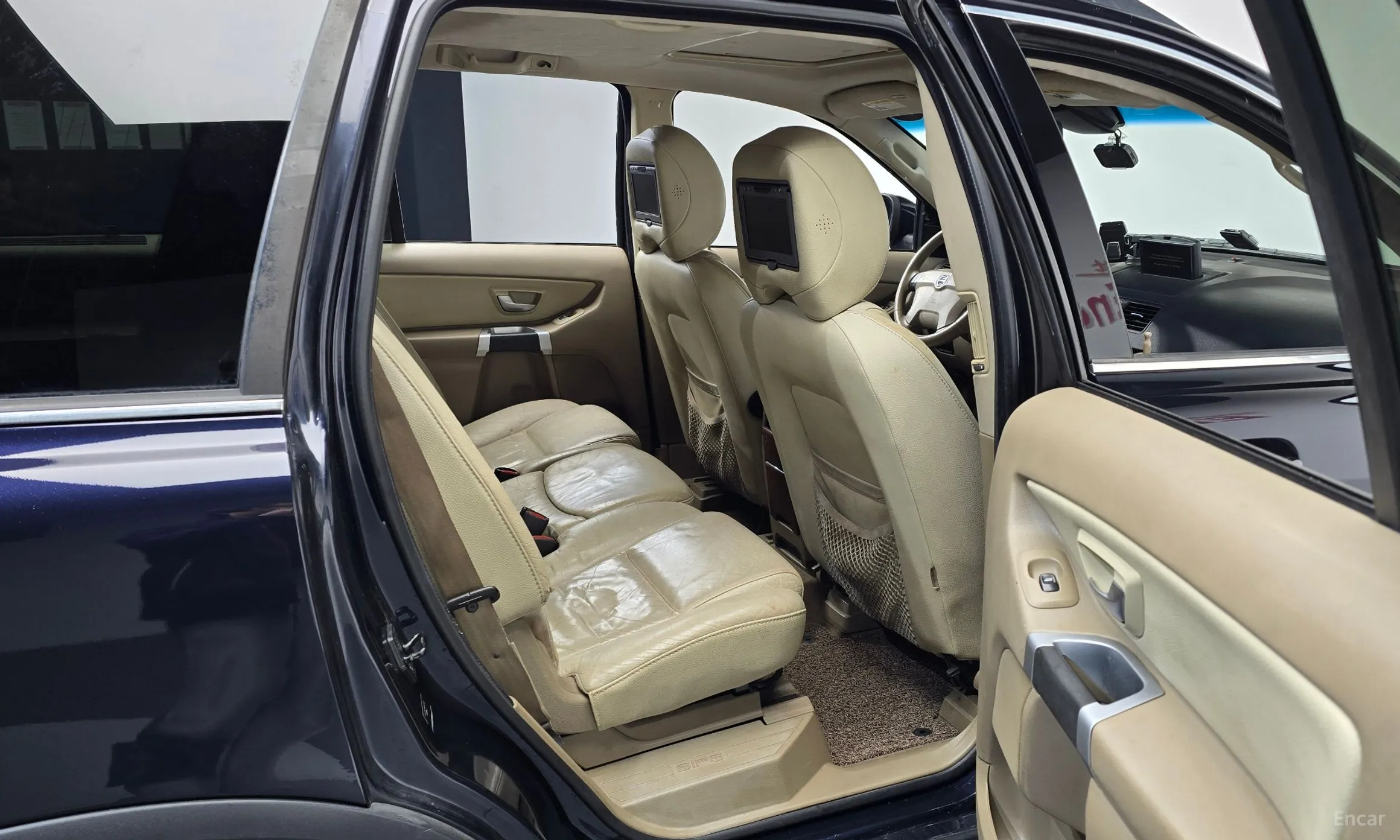 Volvo XC90 превью 12