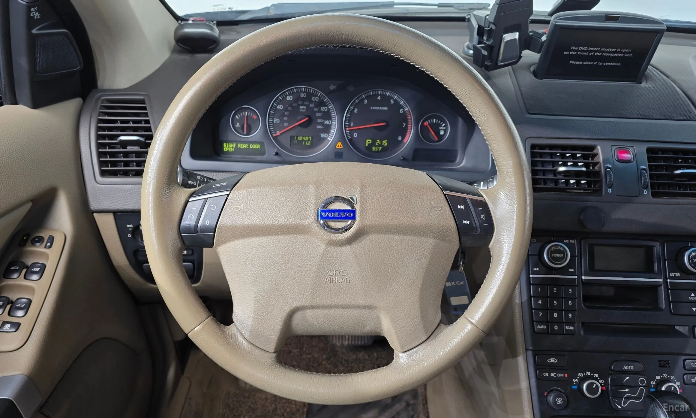 Volvo XC90 превью 13
