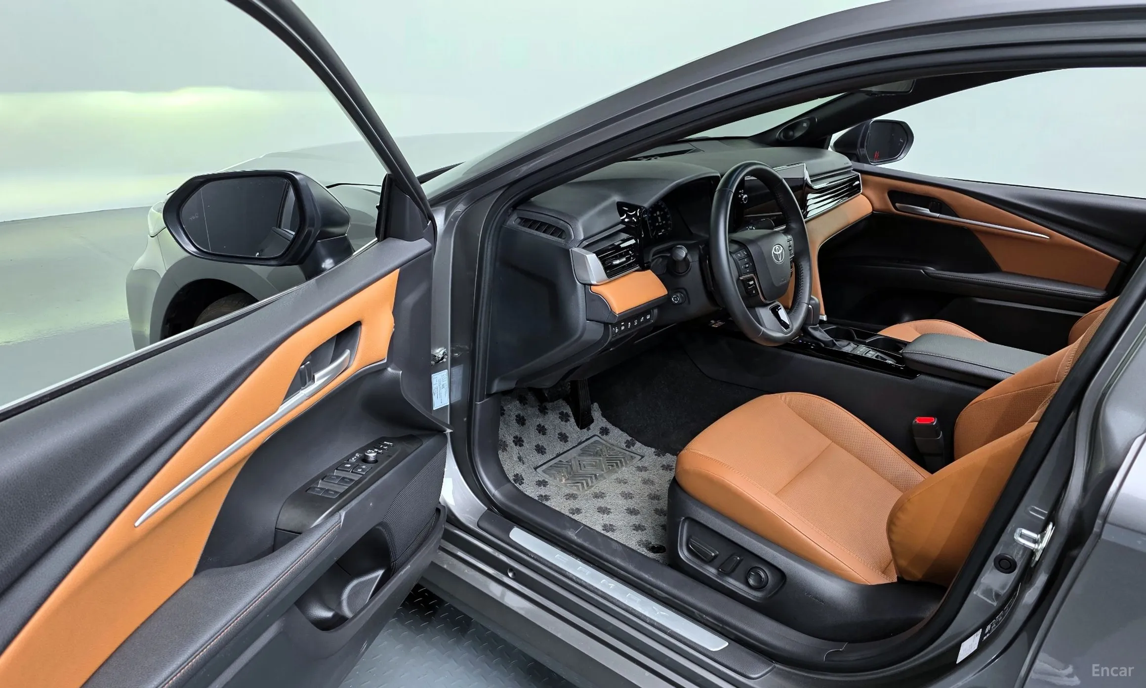 Toyota Camry (XV80) превью 11
