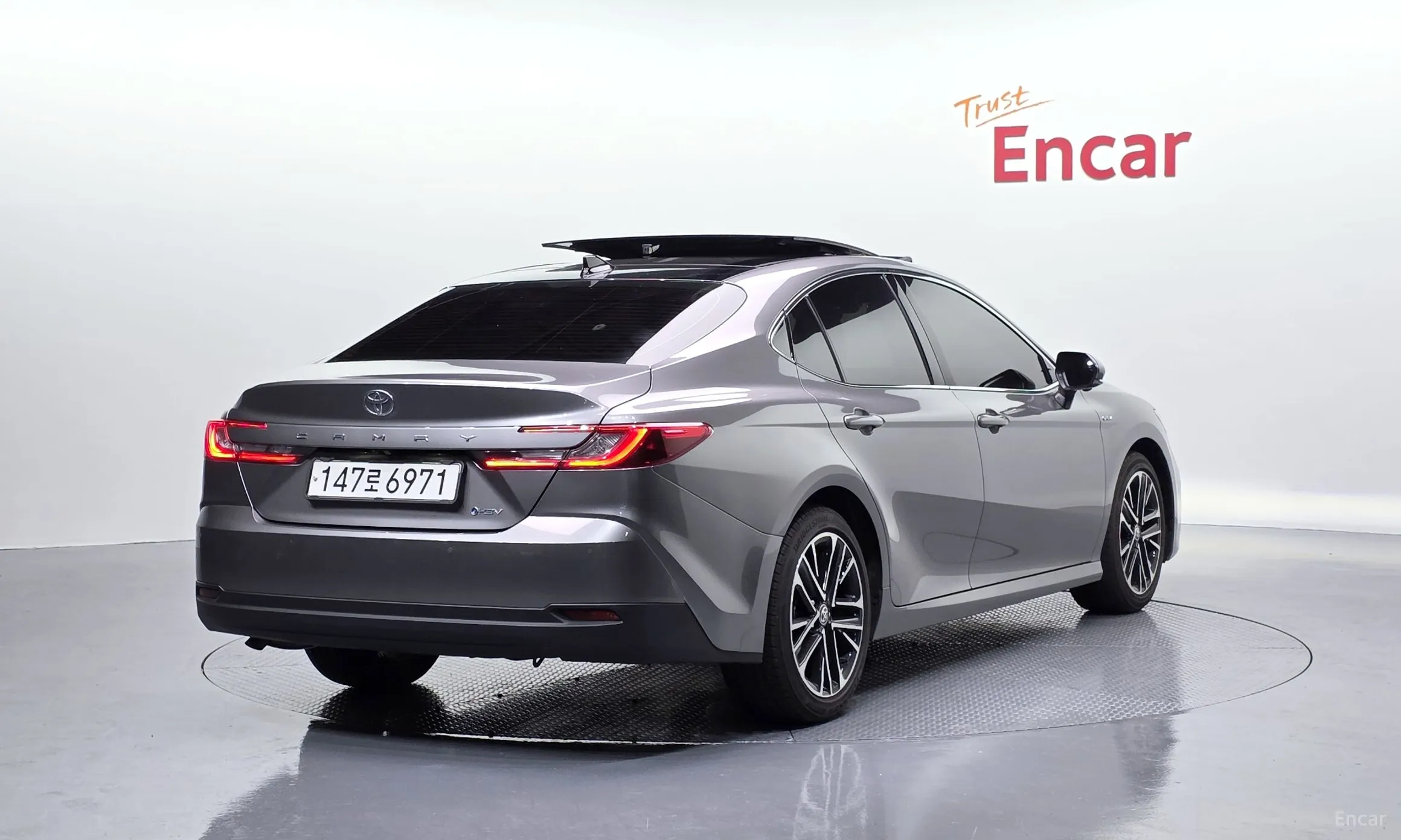 Toyota Camry (XV80) превью 2