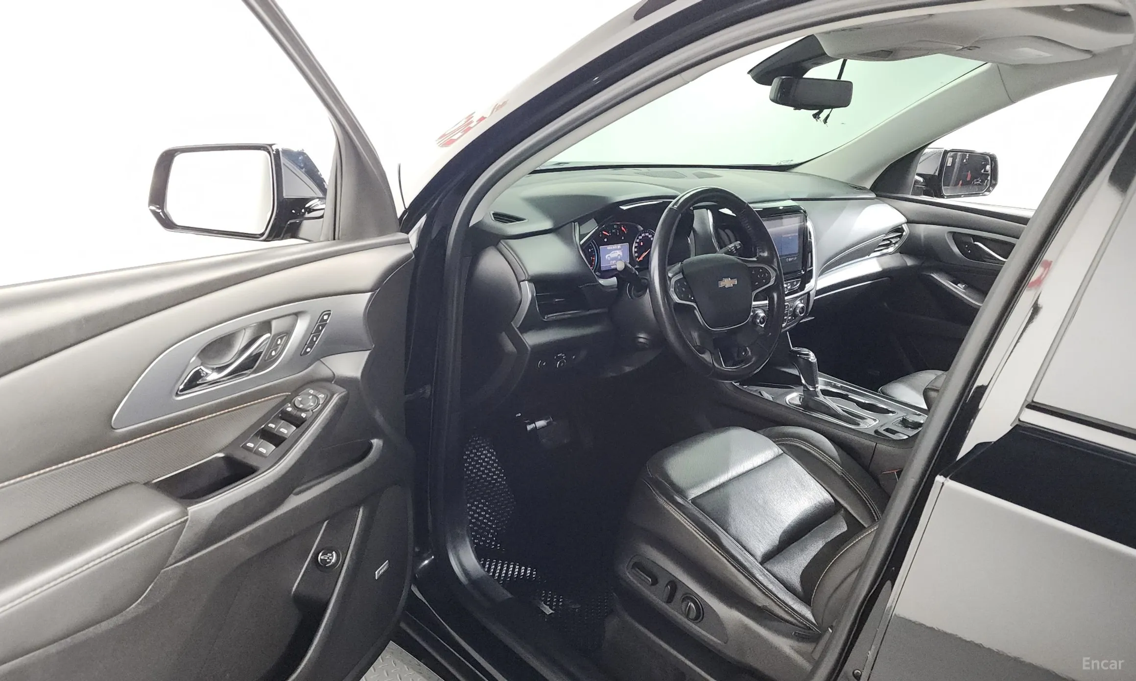 Chevrolet (GM Daewoo) Traverse превью 10