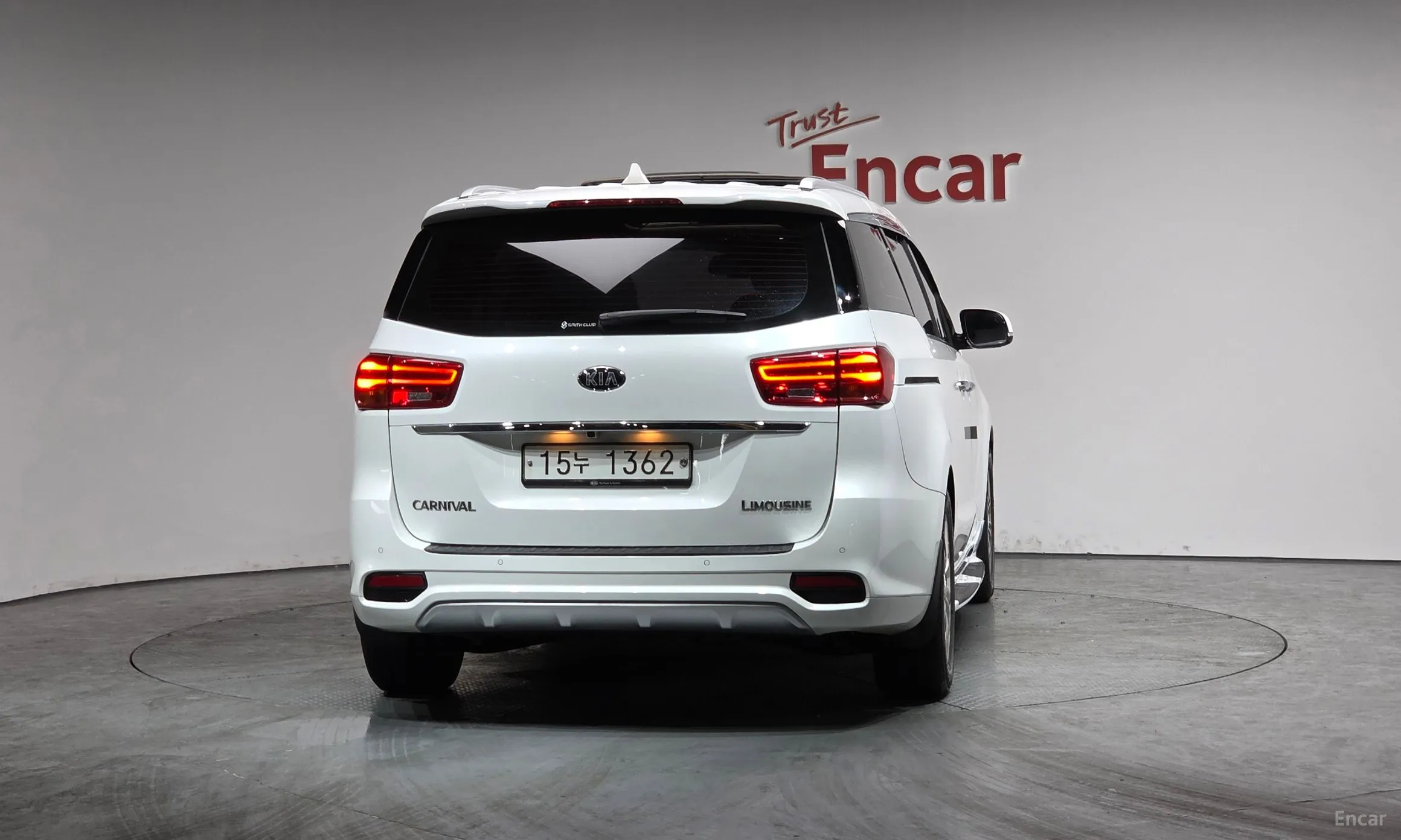 Kia Carnival превью 4