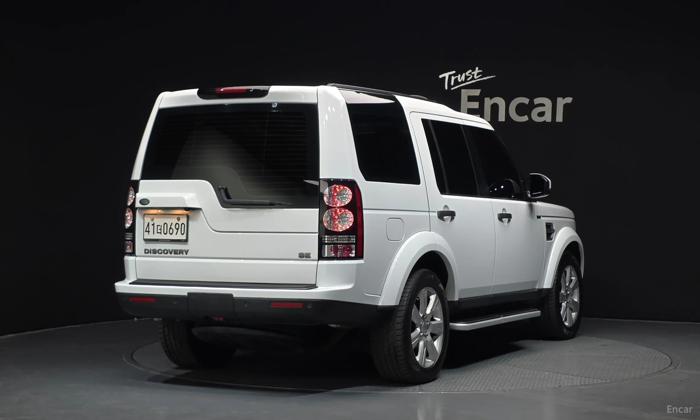 Land Rover Discovery 4 превью 2