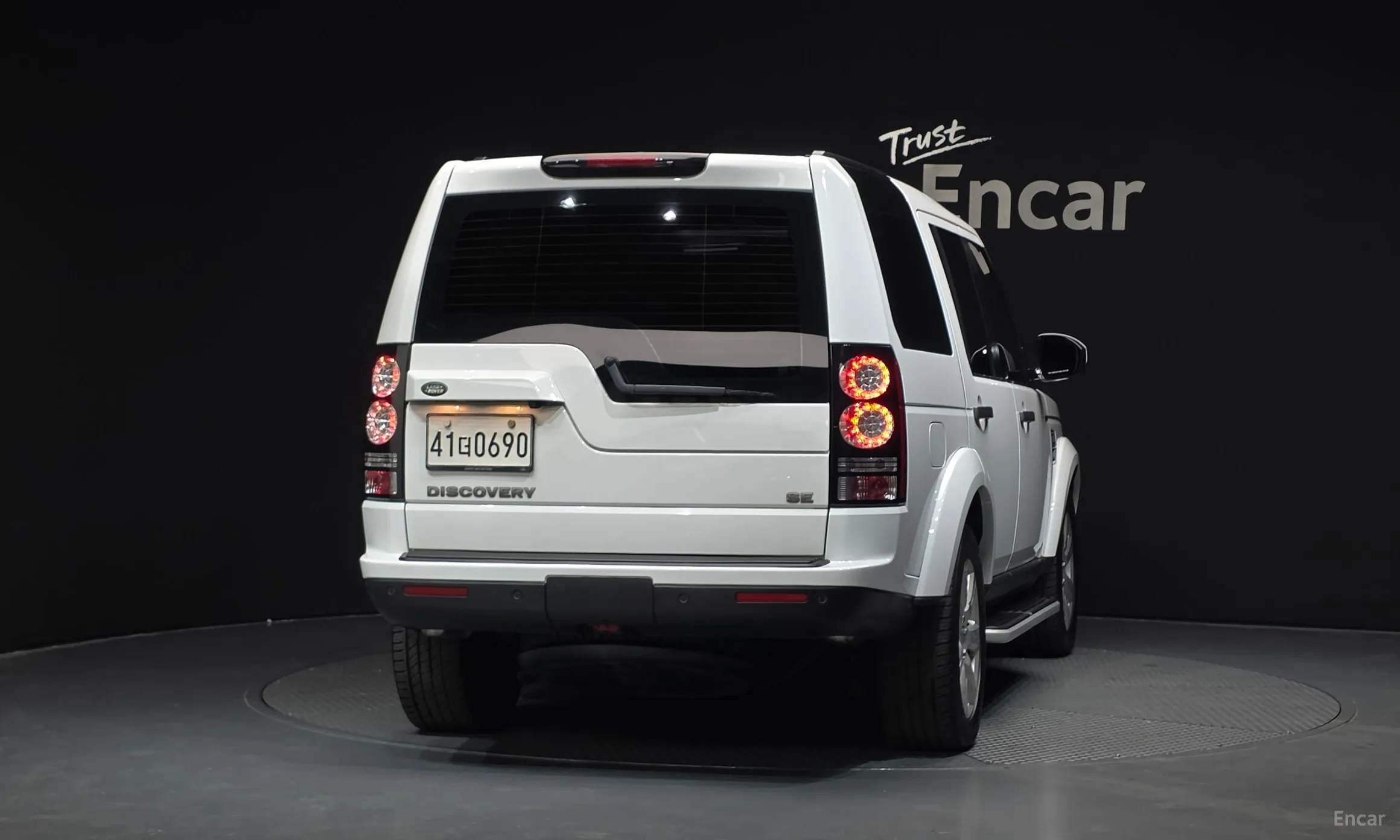 Land Rover Discovery 4 превью 4