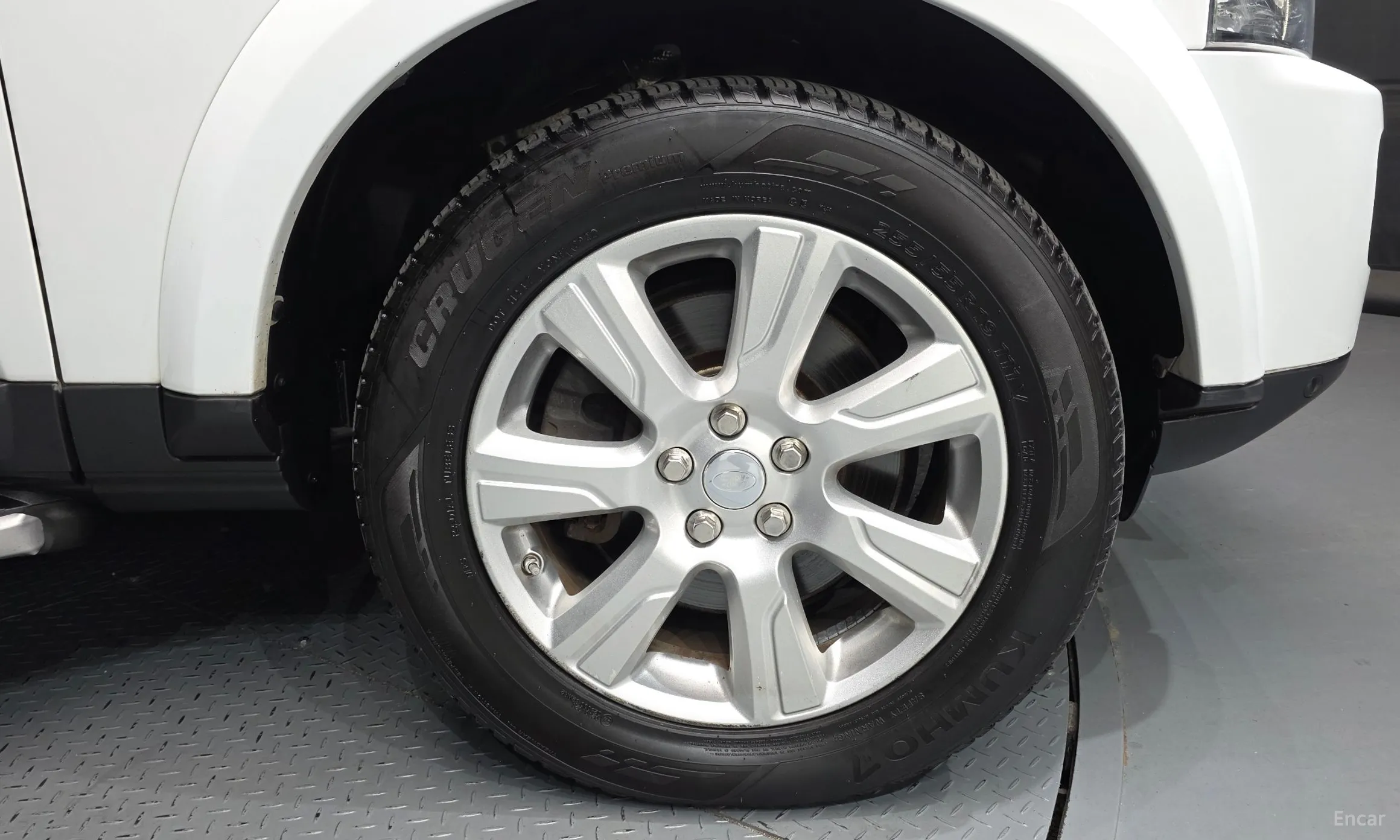 Land Rover Discovery 4 превью 5