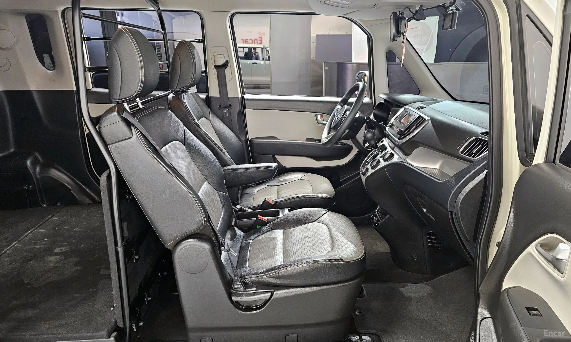 Kia Ray превью 10