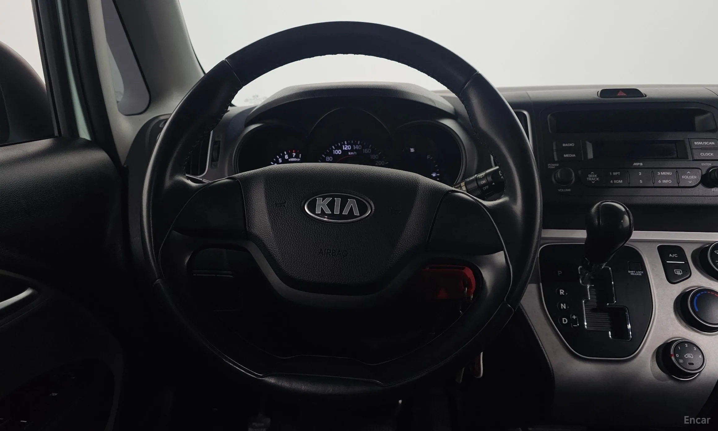 Kia Ray превью 12