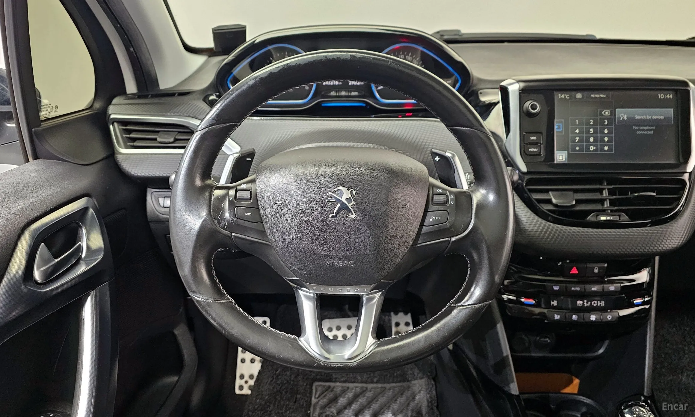 Peugeot 2008. превью 13