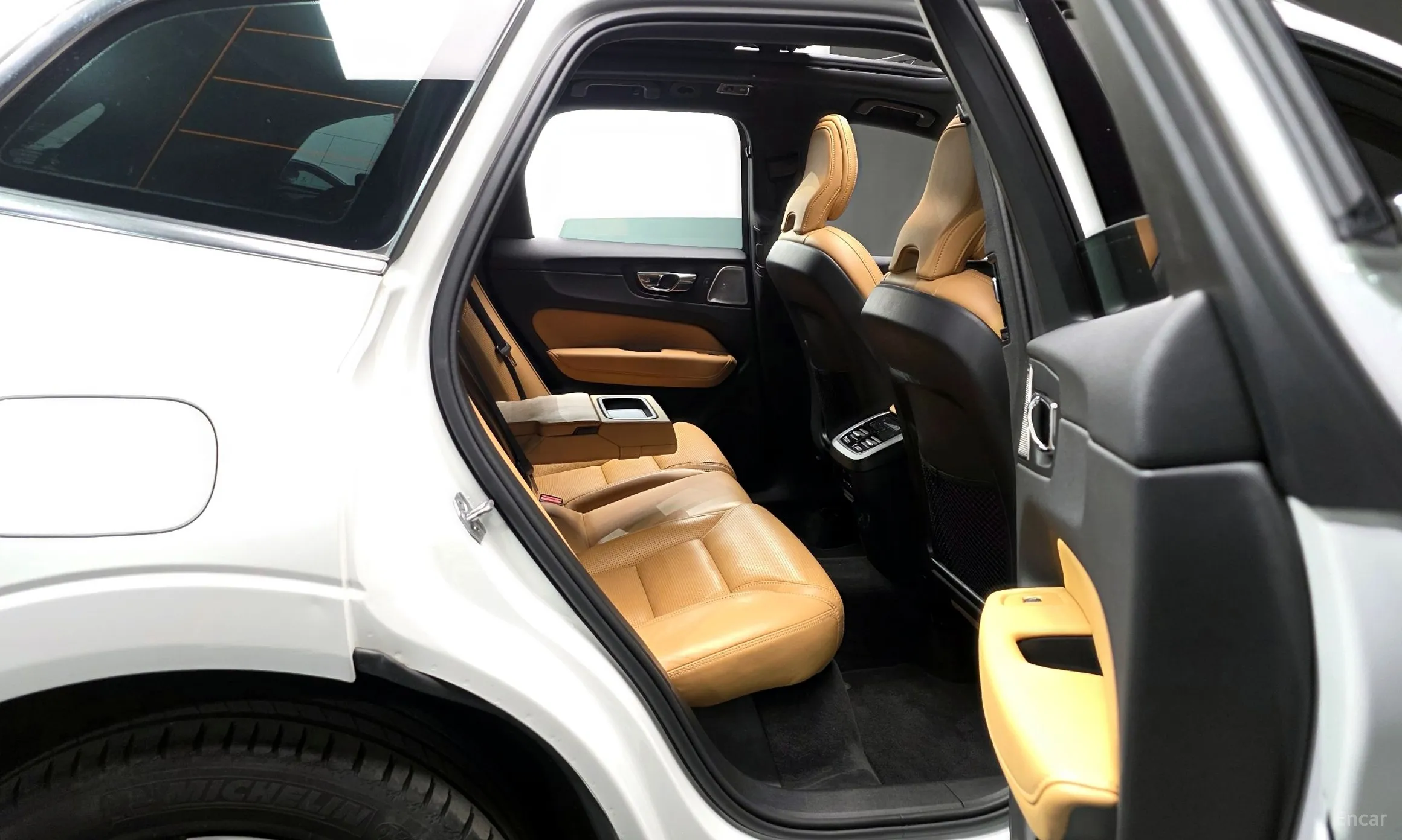 Volvo XC60 Gen 2 превью 12