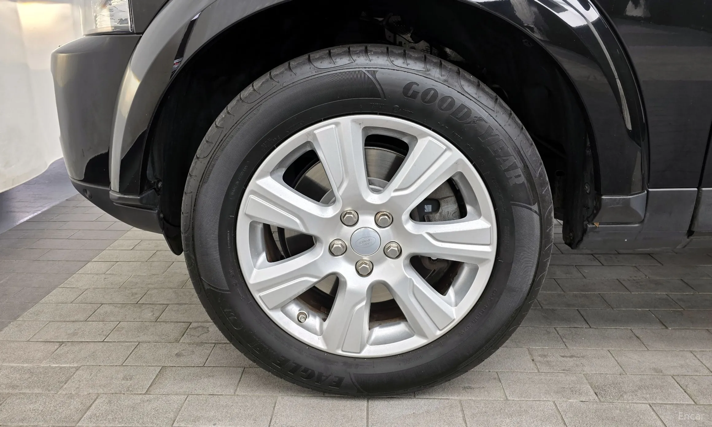 Land Rover Discovery 4 превью 5