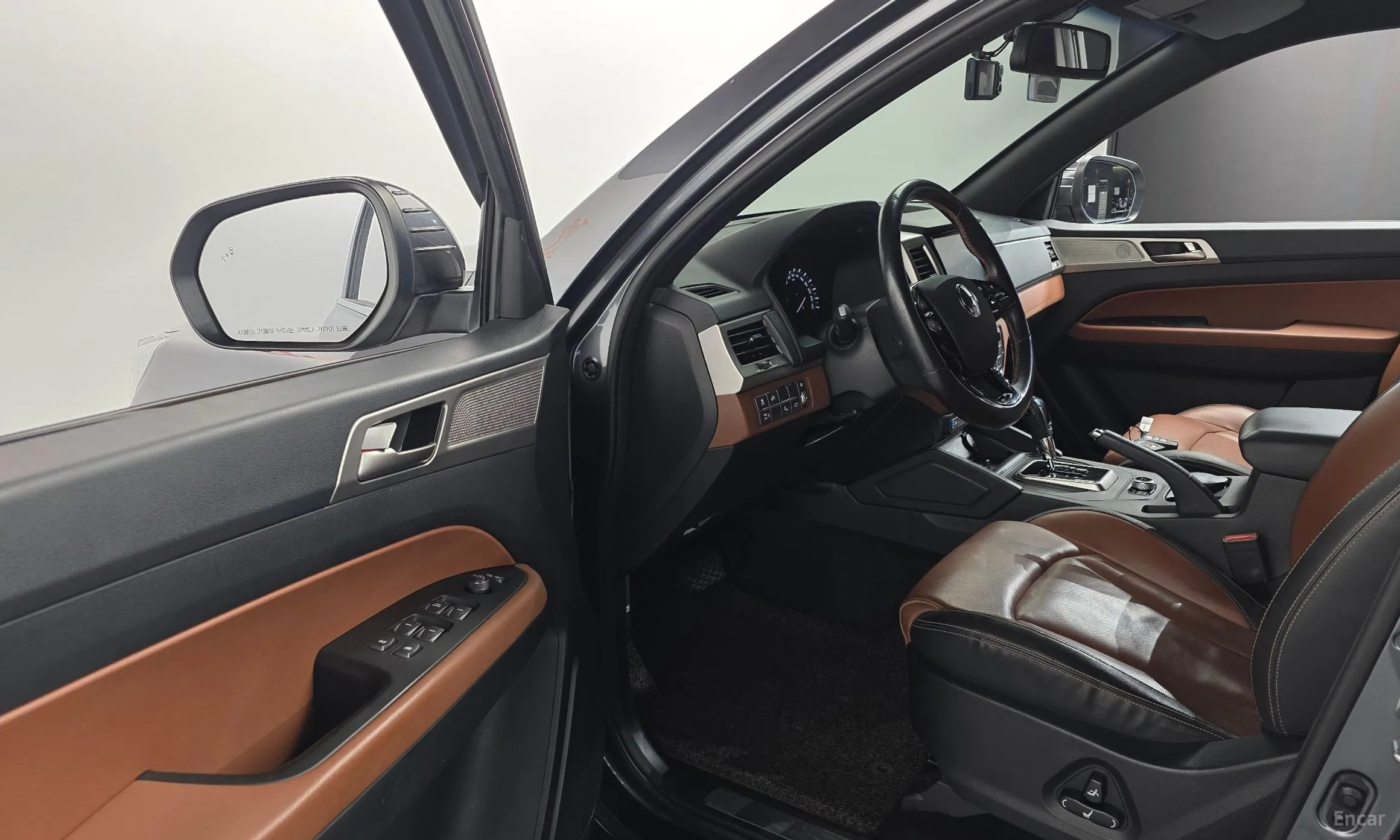 KG Mobility (SsangYong) Rexton Sports превью 11