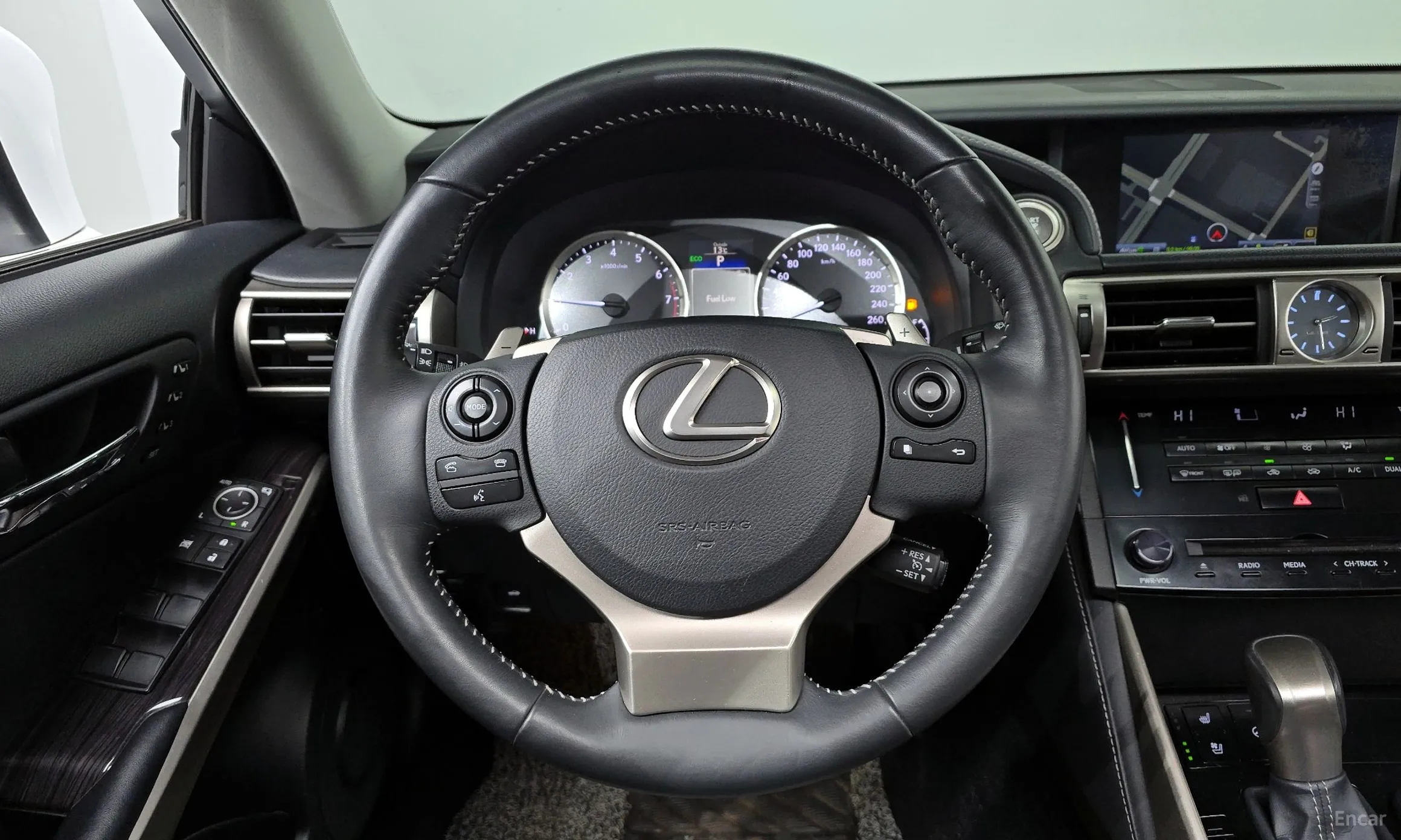 Lexus New IS250 превью 13
