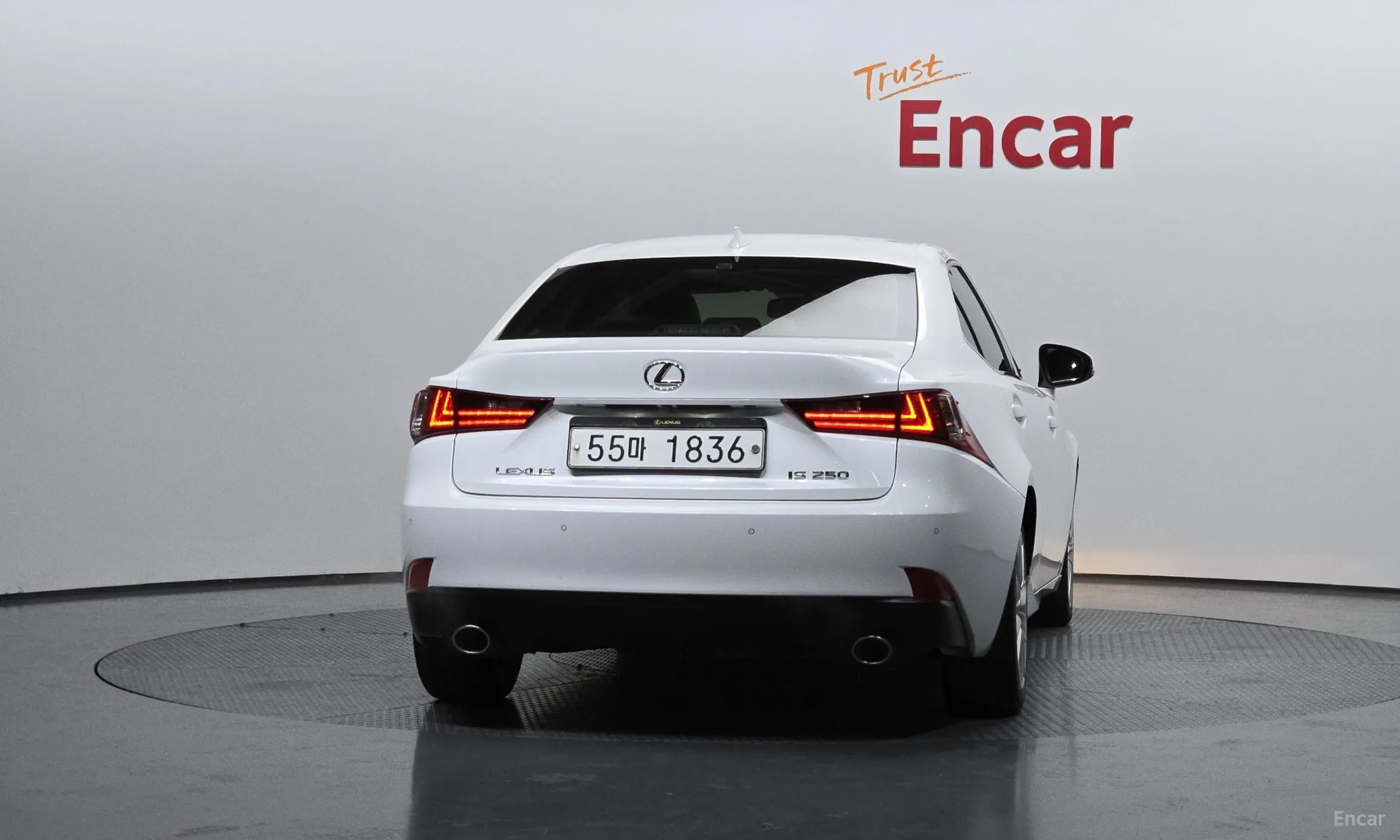 Lexus New IS250 превью 4