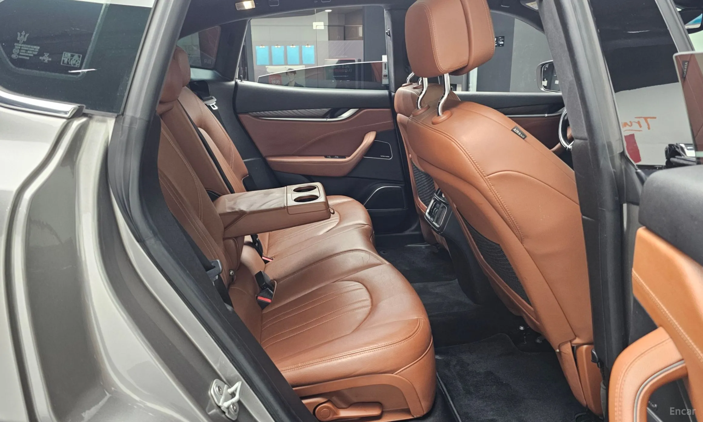 Maserati Levante превью 12